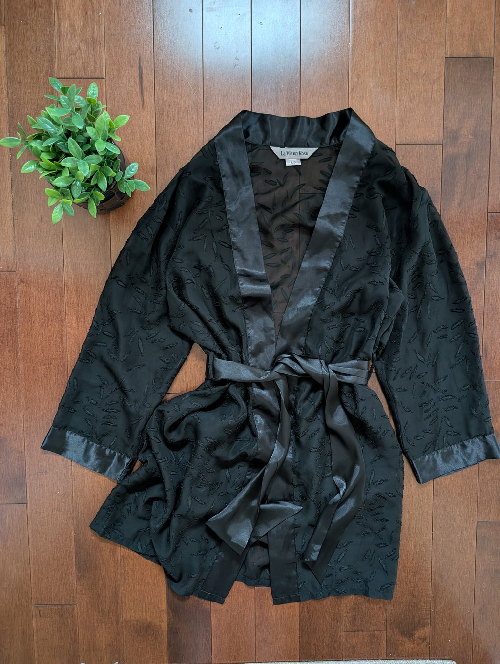 BLACK FLORAL DETAIL SHEER VINTAGE Y2K ROBE