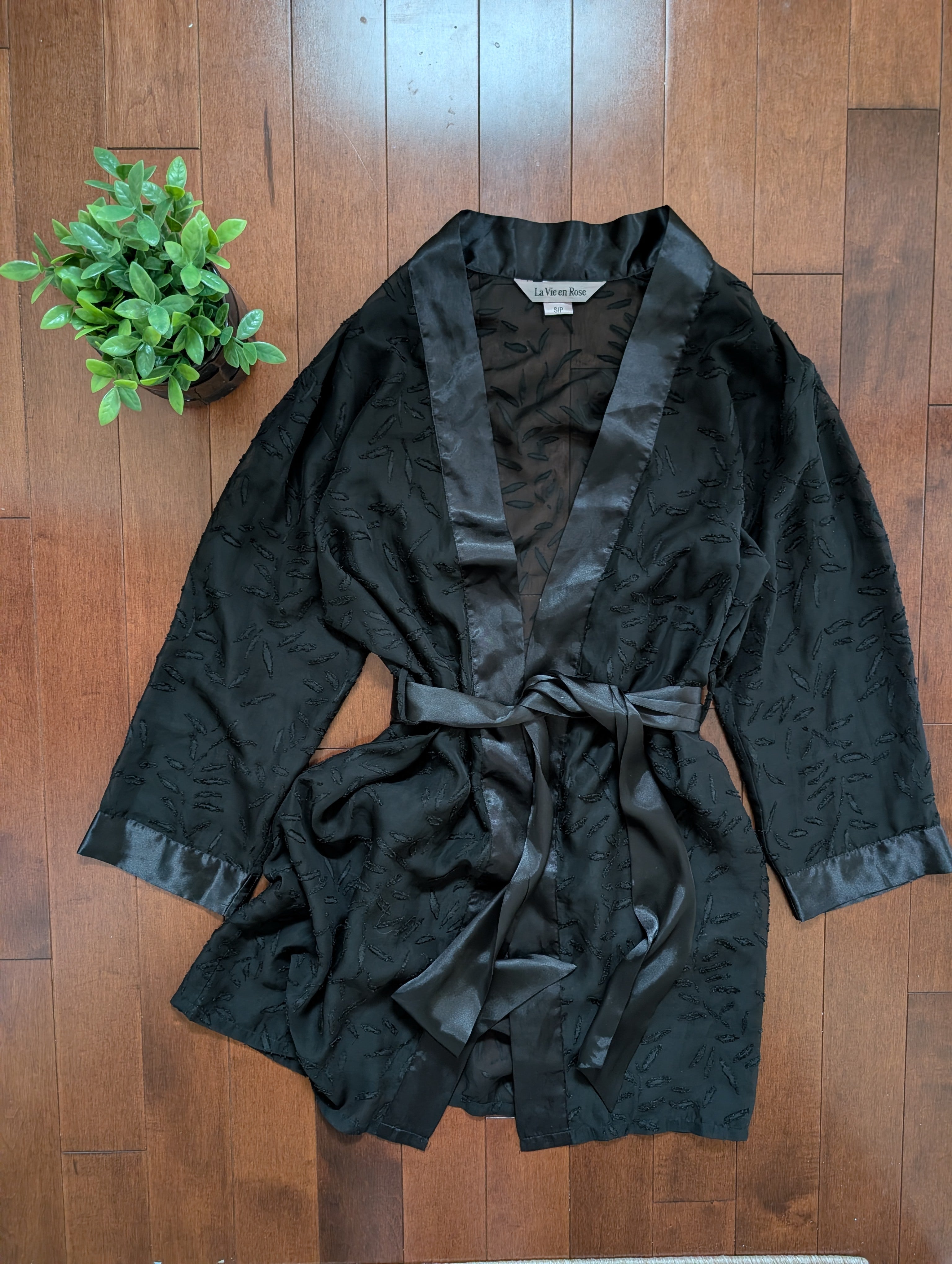 BLACK FLORAL DETAIL SHEER VINTAGE Y2K ROBE