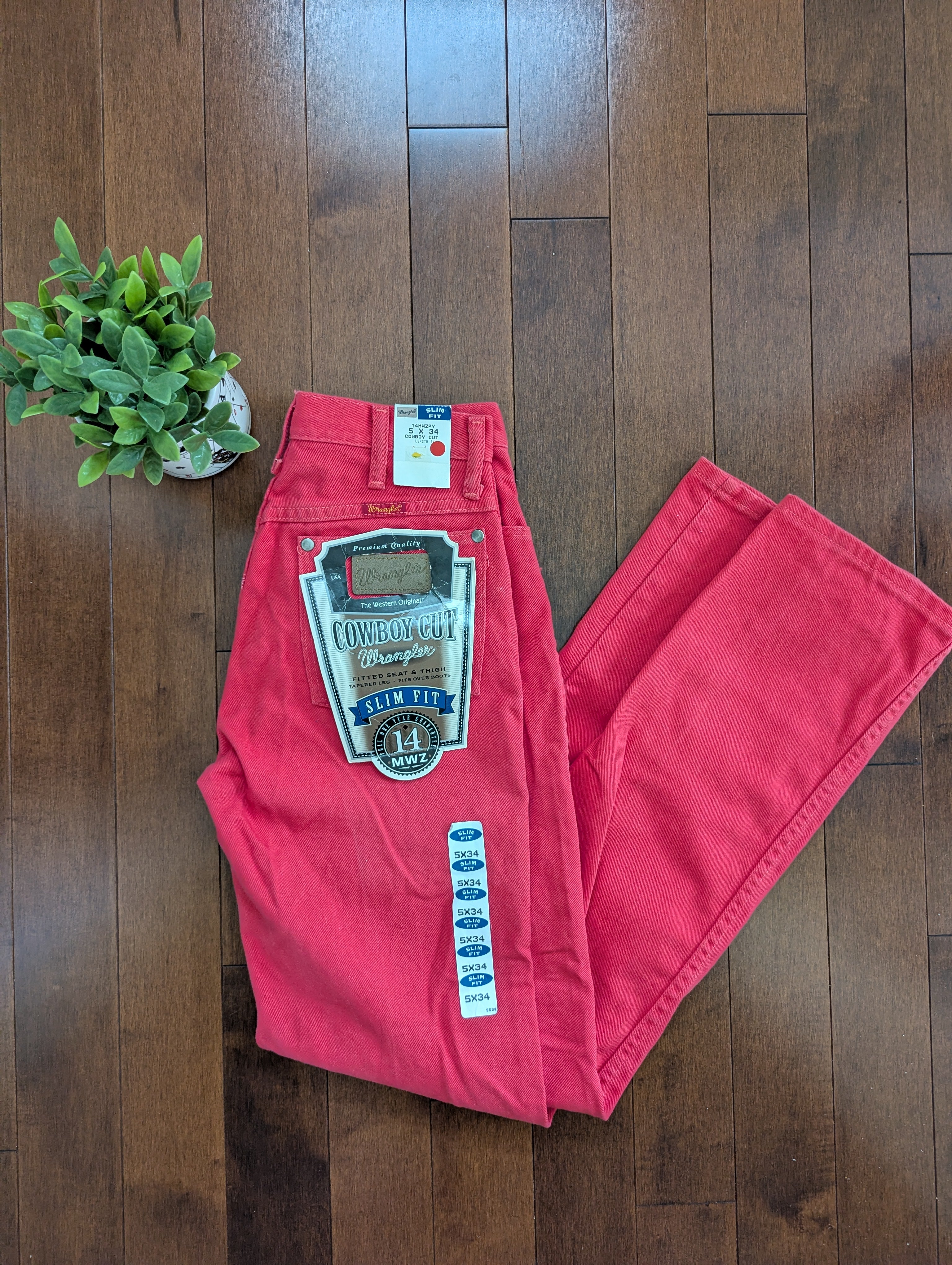 WRANGLER 1980s RED WASH VINTAGE DEADSTOCK COWBOY CUT JEANS