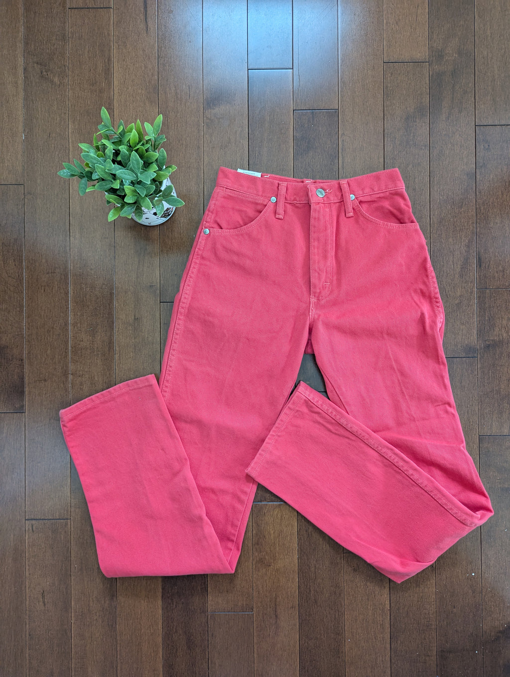 WRANGLER 1980s RED WASH VINTAGE DEADSTOCK COWBOY CUT JEANS