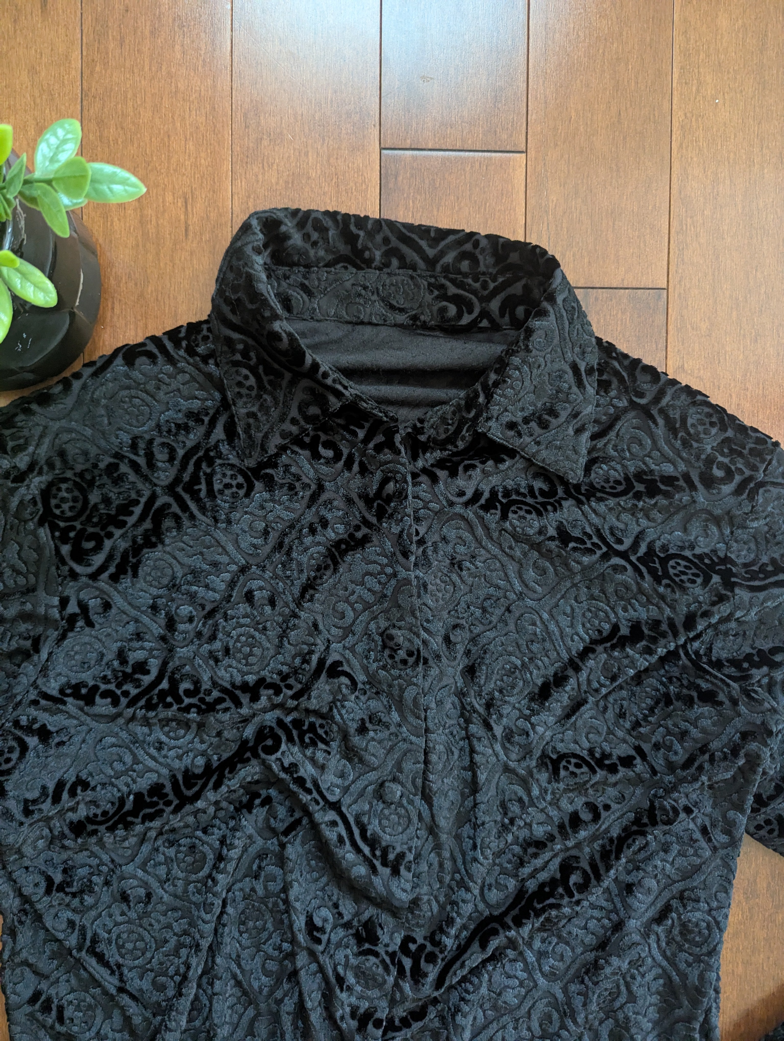 VELOUR PAISLEY PRINT VINTAGE BUTTON UP BLOUSE TOP