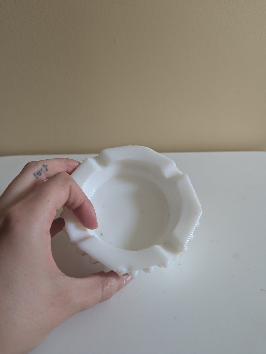 FENTON HOBNAIL MILK GLASS OCTAGON VINTAGE ASHTRAY