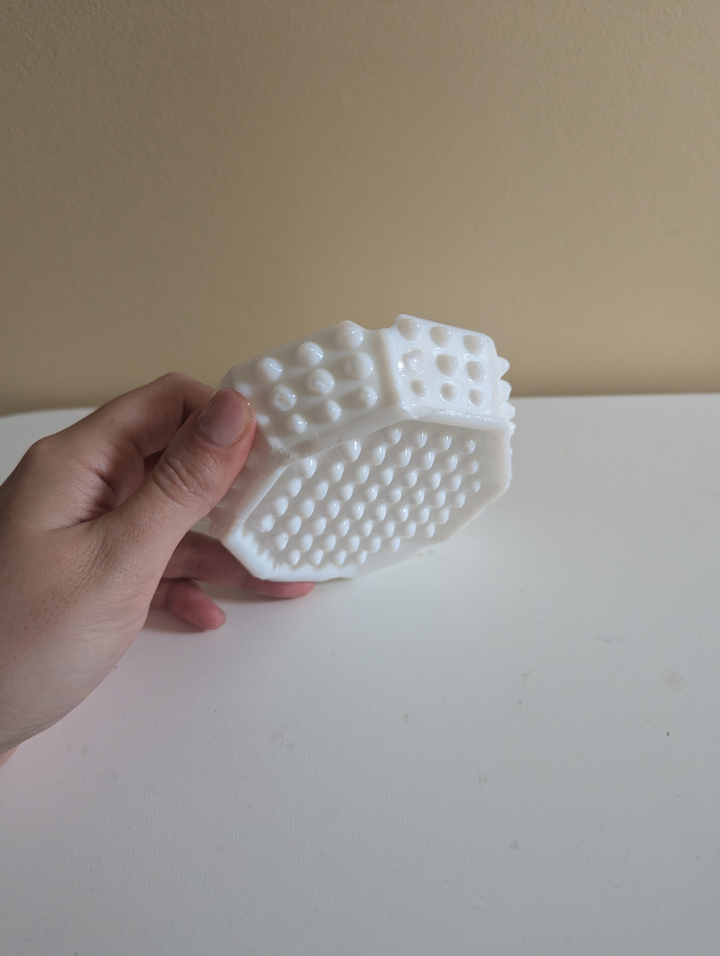 FENTON HOBNAIL MILK GLASS OCTAGON VINTAGE ASHTRAY