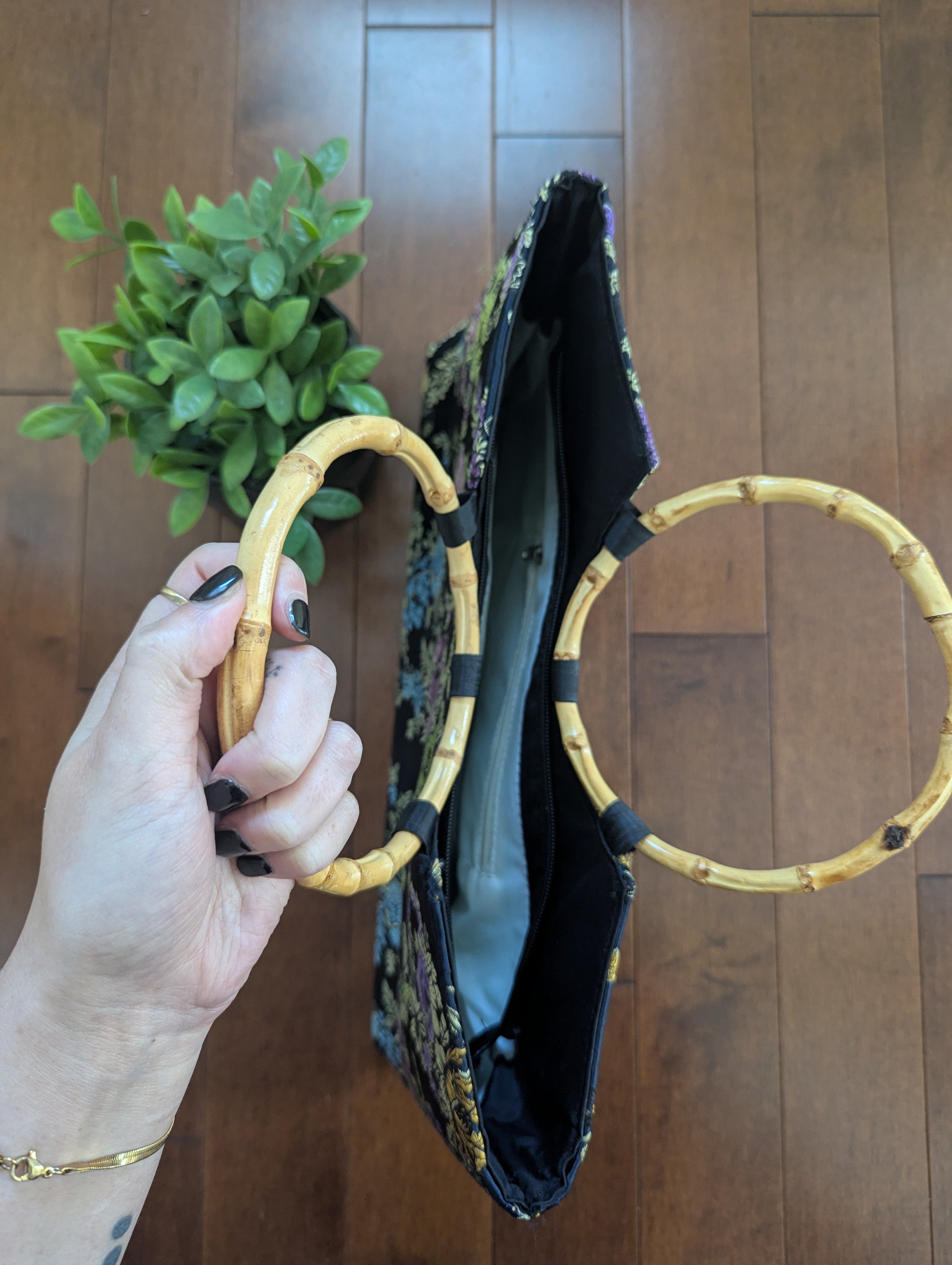 SATIN FLORAL BAMBOO HANDLE VINTAGE PURSE