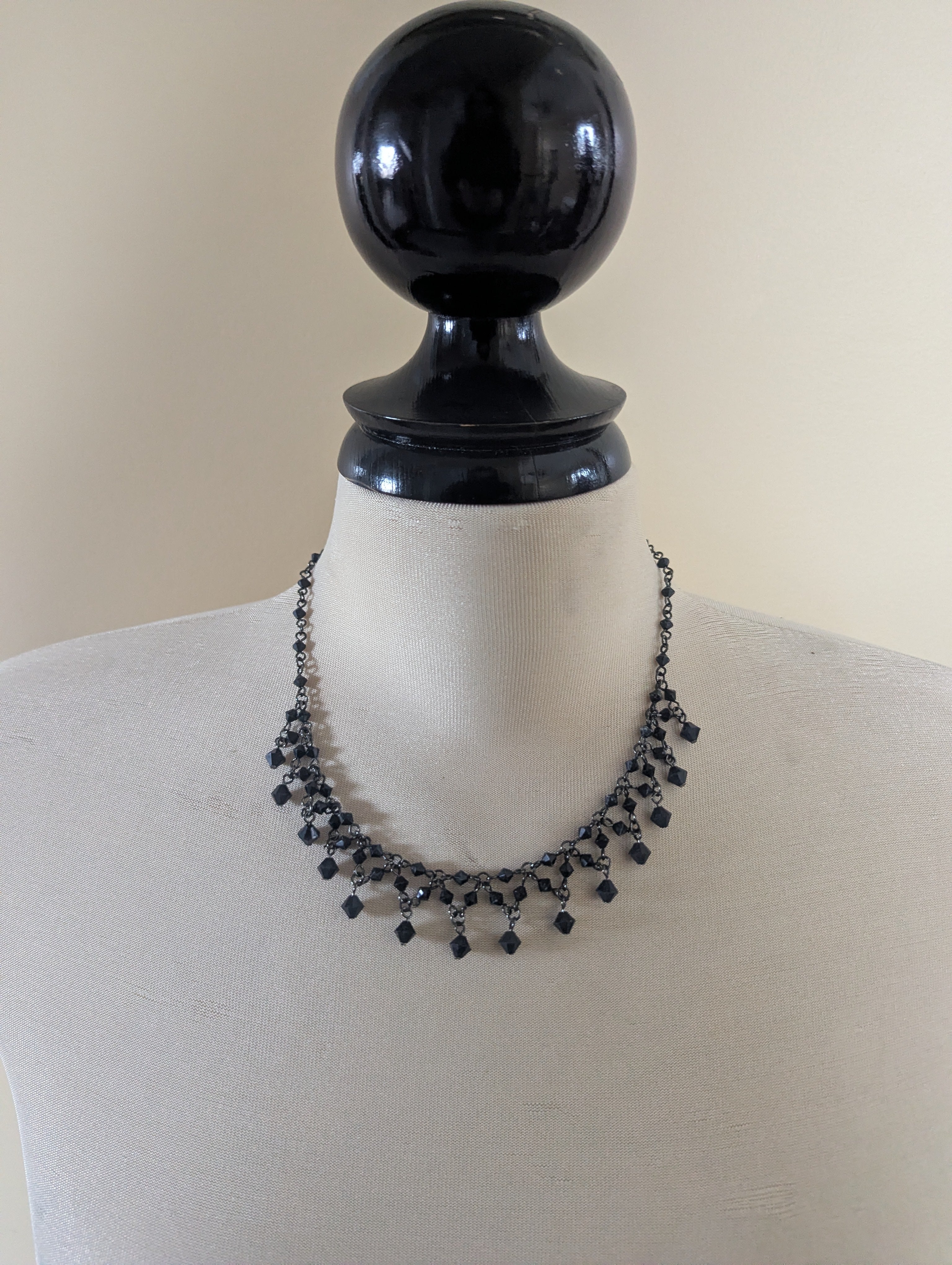 GOTHIC DAINTY BEADED VINTAGE NECKLACE