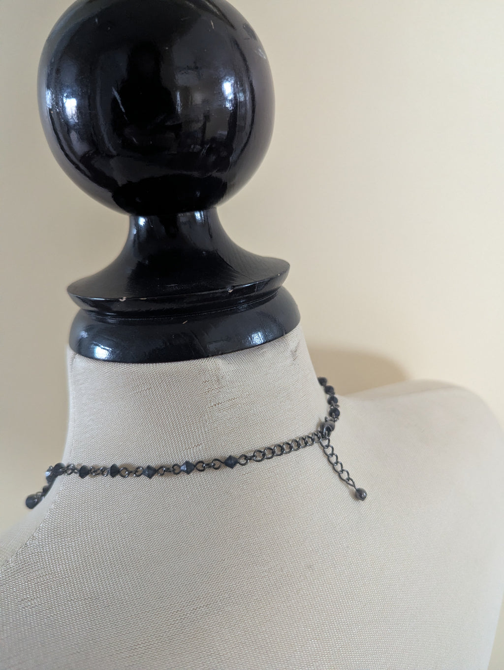 GOTHIC DAINTY BEADED VINTAGE NECKLACE