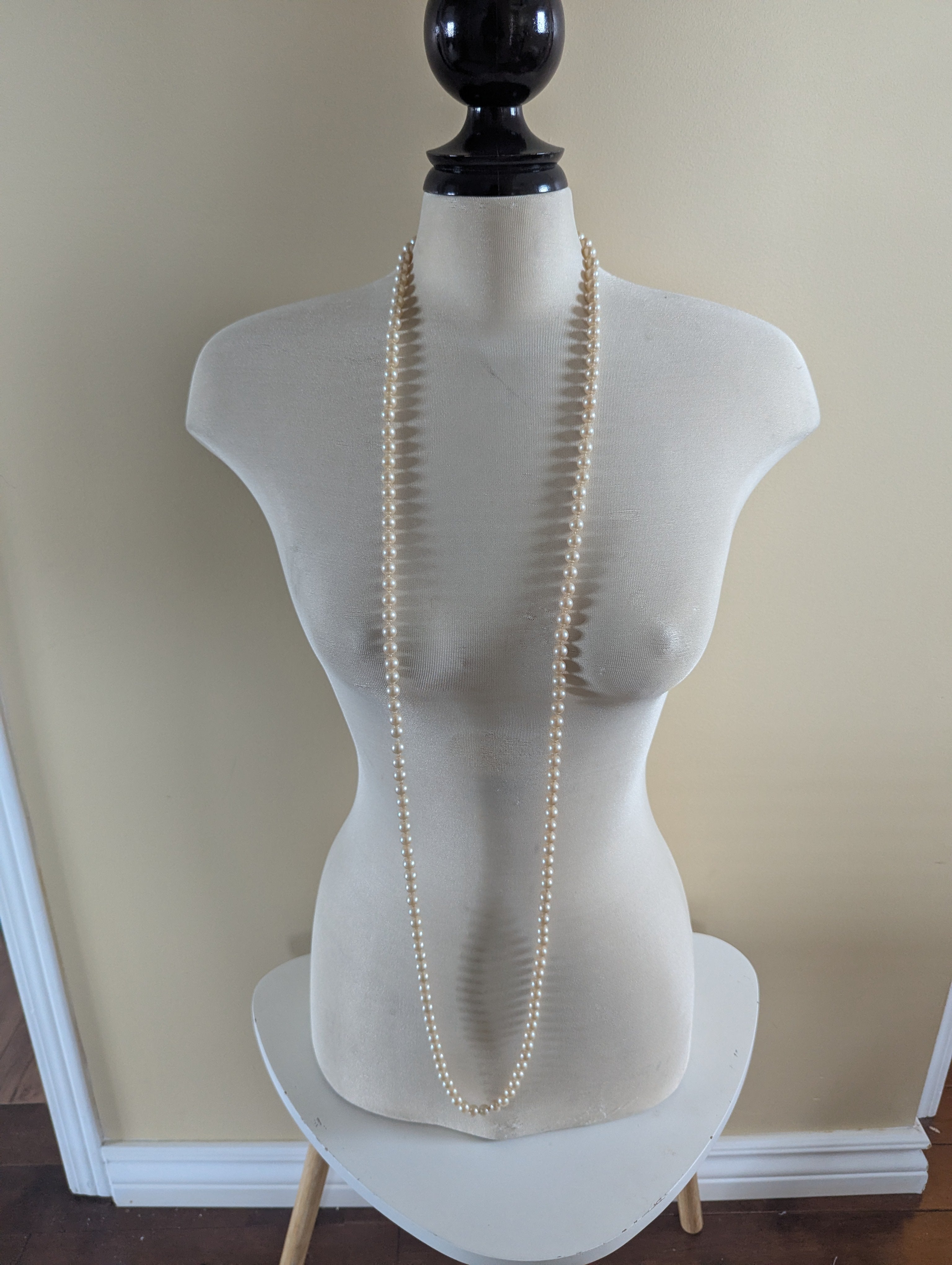 CHUNKY PEARL LONG VINTAGE NECKLACE
