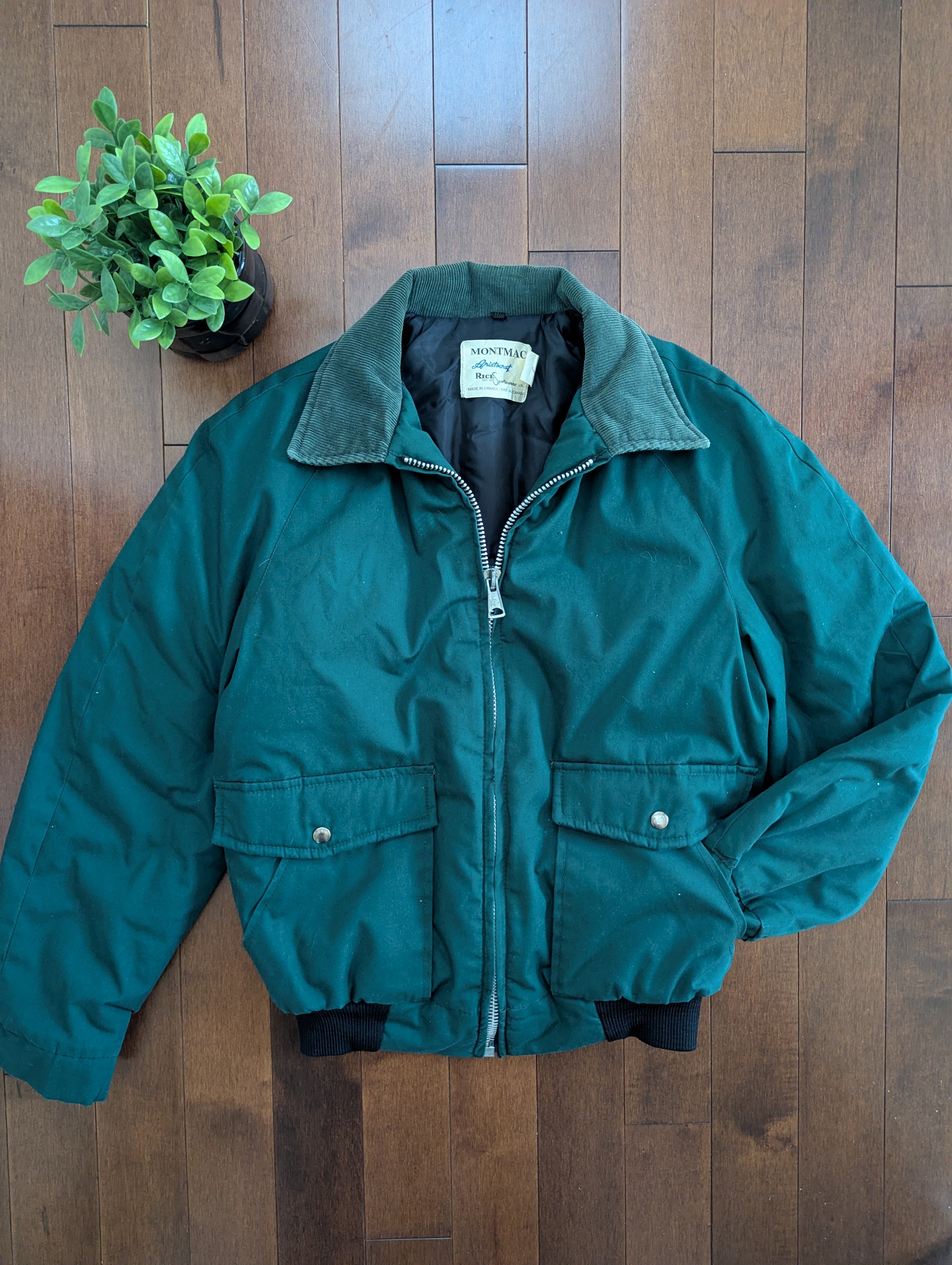 MONTMAC ARISTOCAT BY RICE SPORTSWEAR CORDUROY COLLAR VINTAGE 1980s PUFFER JACKET