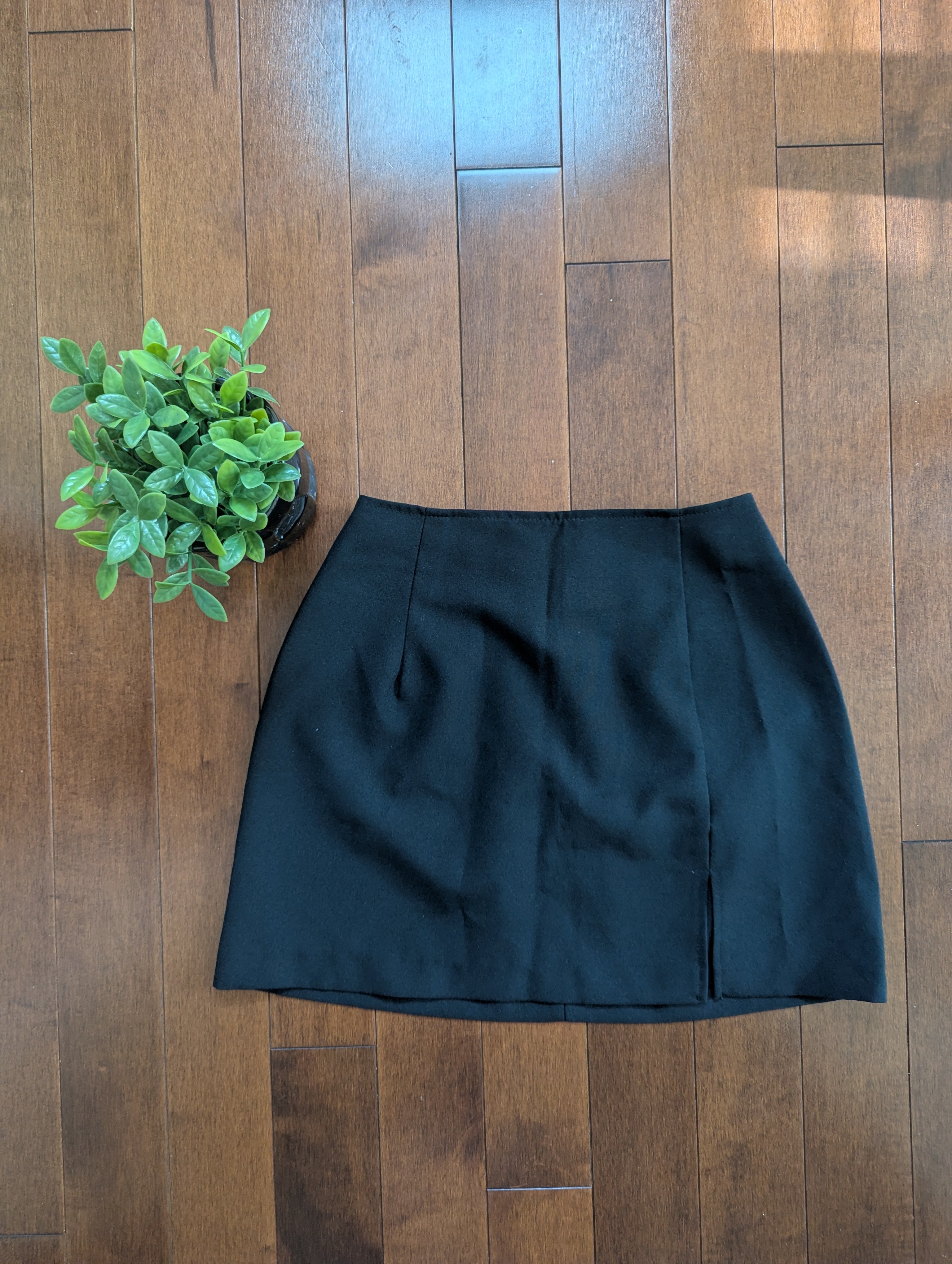 BLACK SIDE SLIT VINTAGE Y2K MINI SKIRT