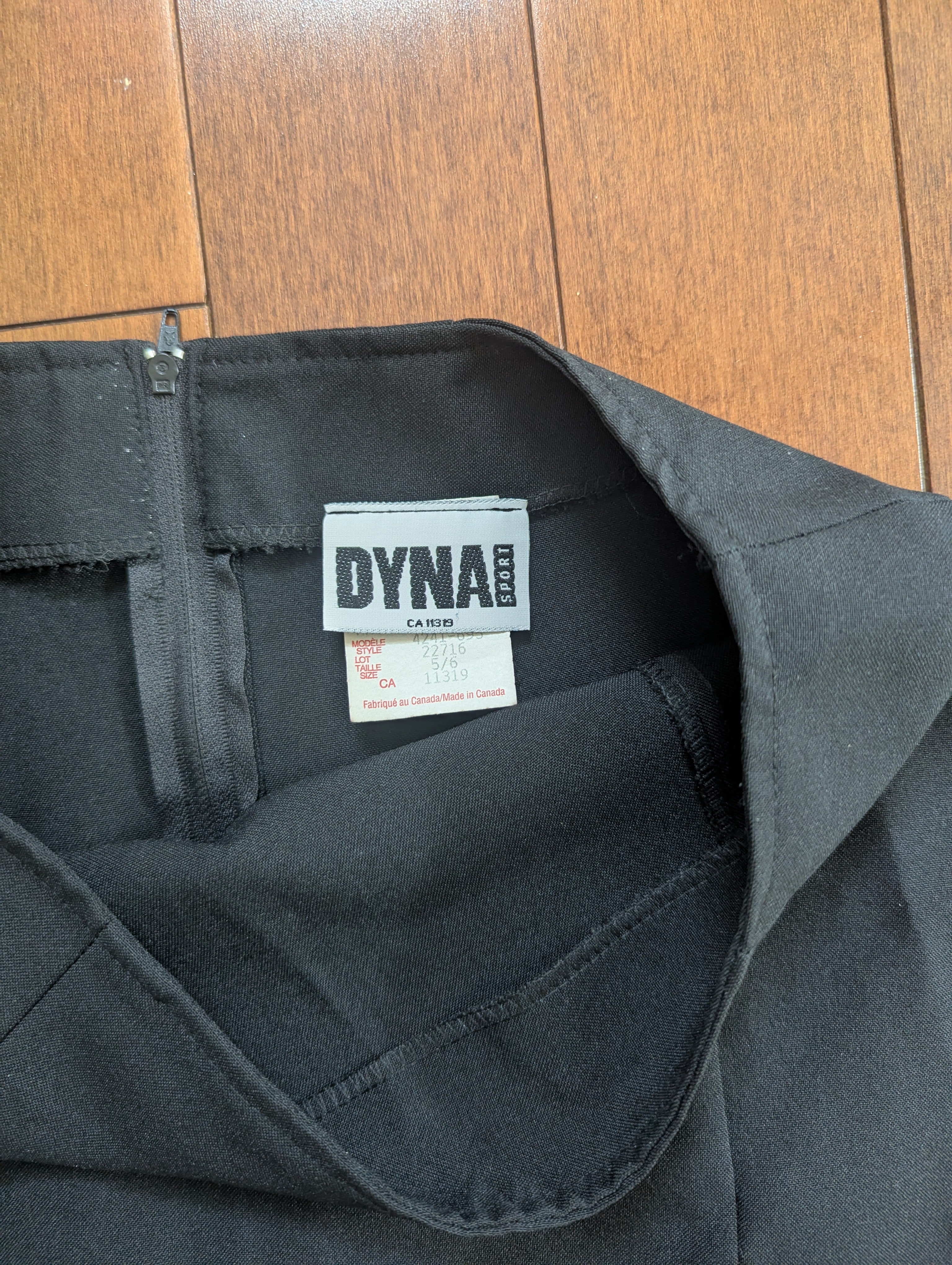 BLACK SIDE SLIT VINTAGE Y2K MINI SKIRT