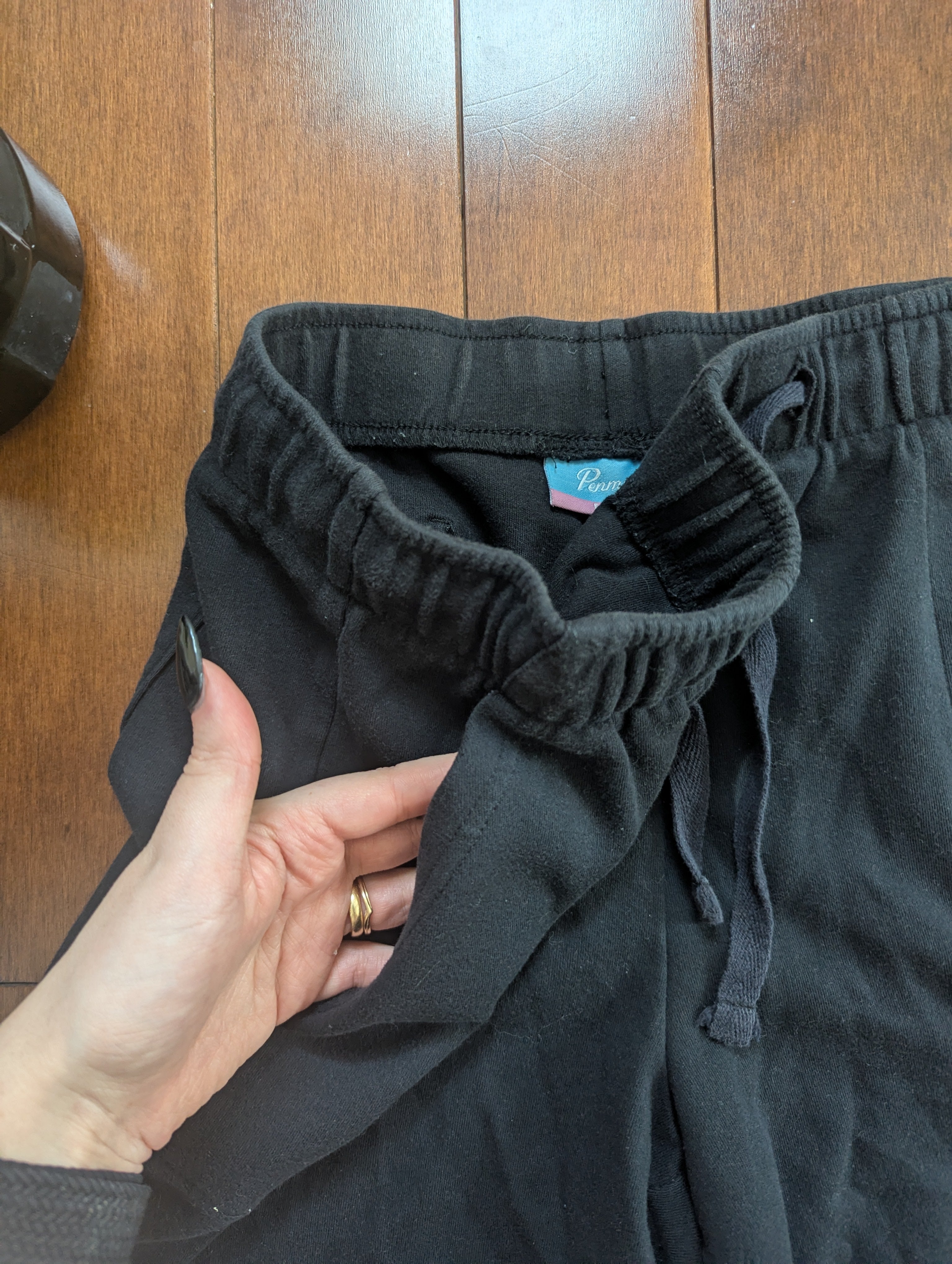 BASIC BLACK VINTAGE COTTON SWEATSHORTS