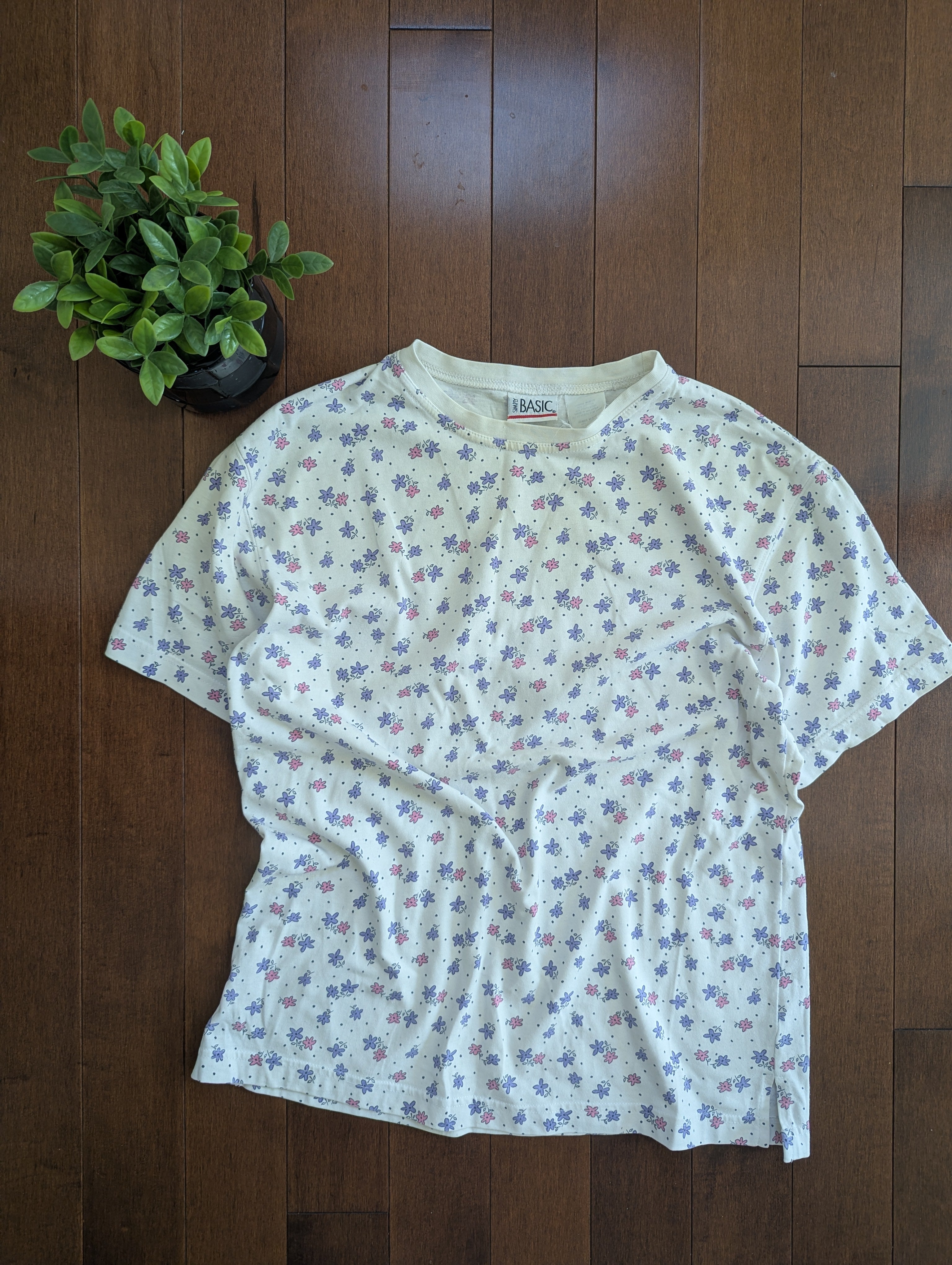 DITSY FLORAL PRINT VINTAGE TSHIRT