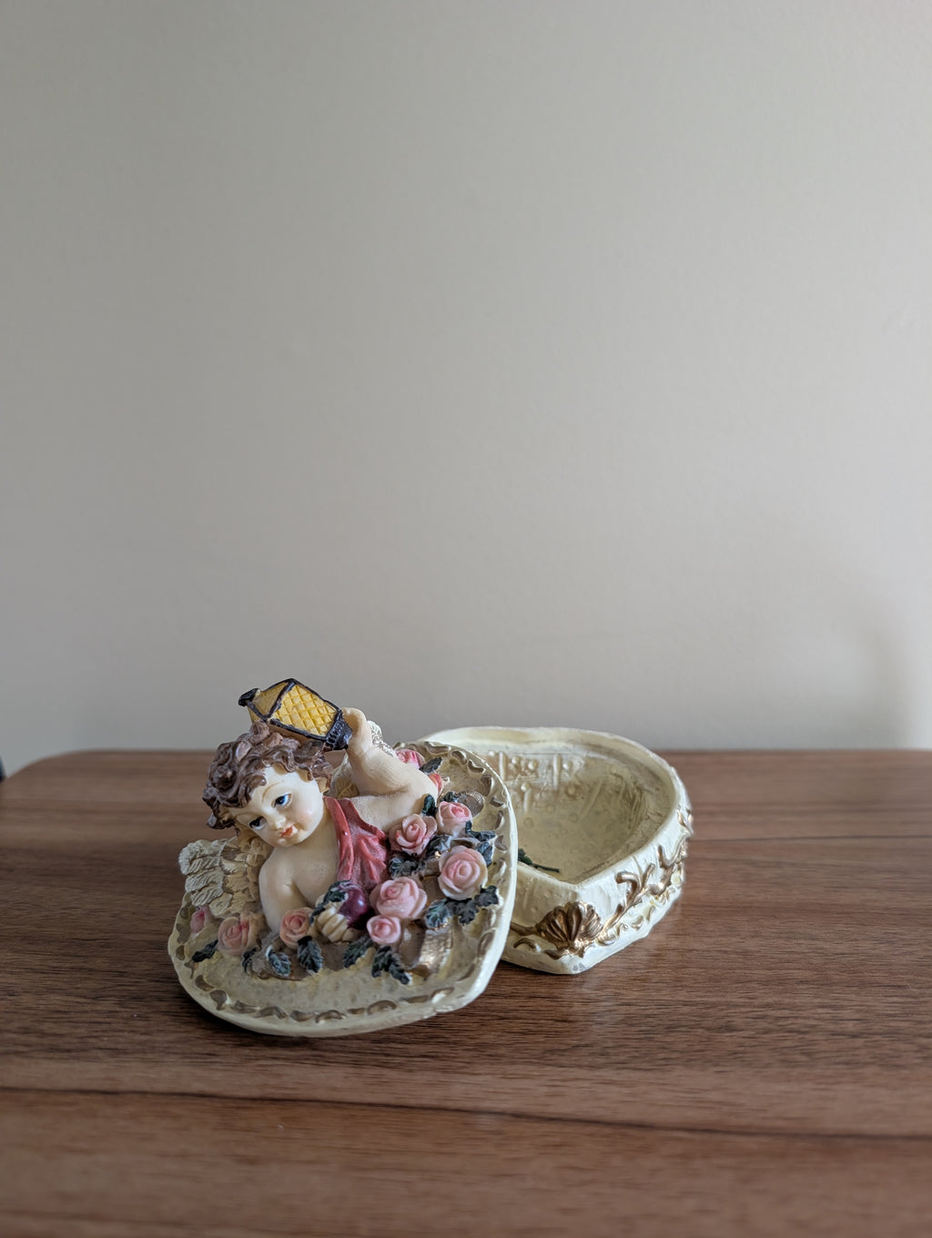 CHERUB ANGEL CUPID VINTAGE TRINKET BOX