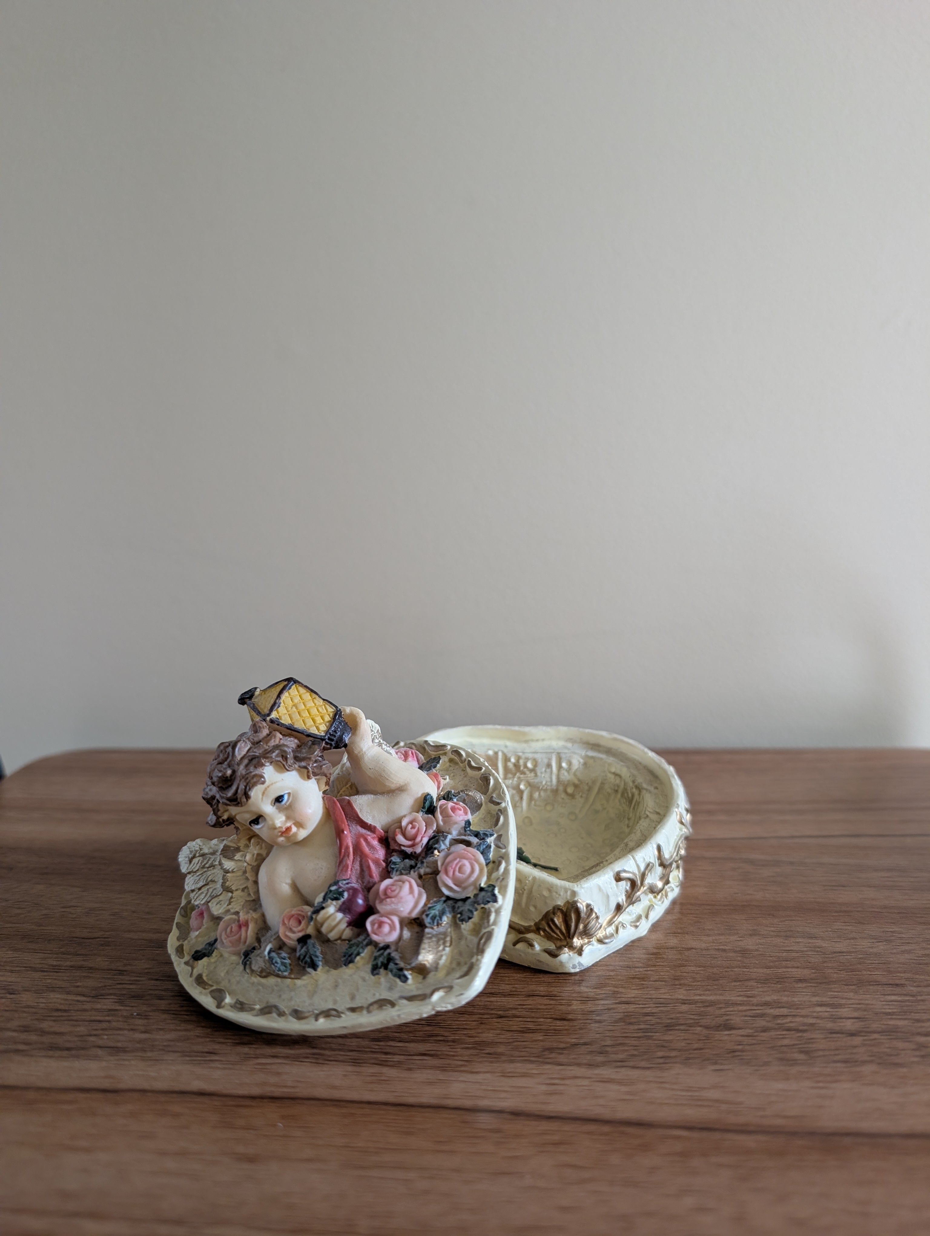 CHERUB ANGEL CUPID VINTAGE TRINKET BOX