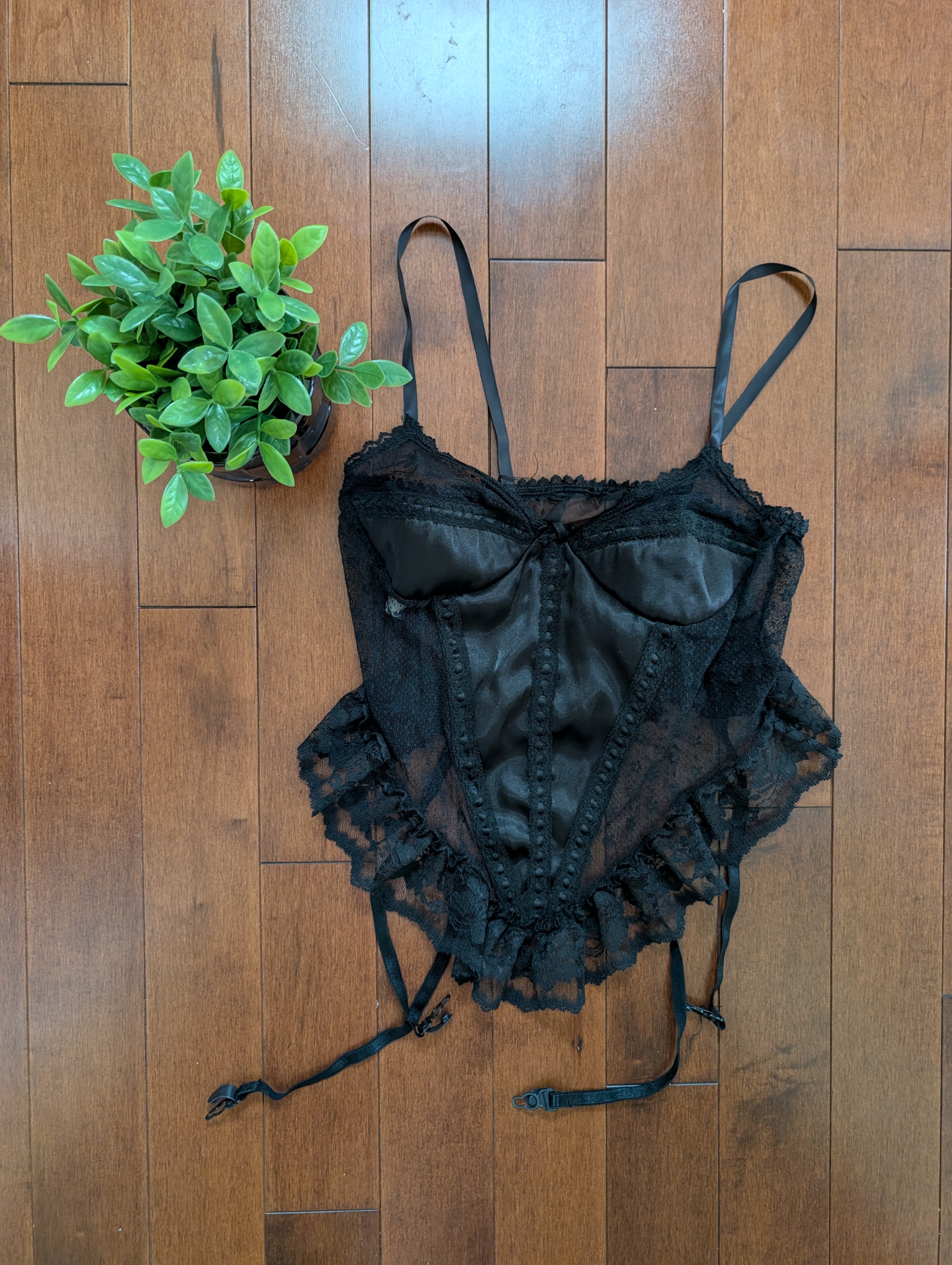 LACE CORSET VINTAGE BUSTIER TOP WITH GARTER STRAPS