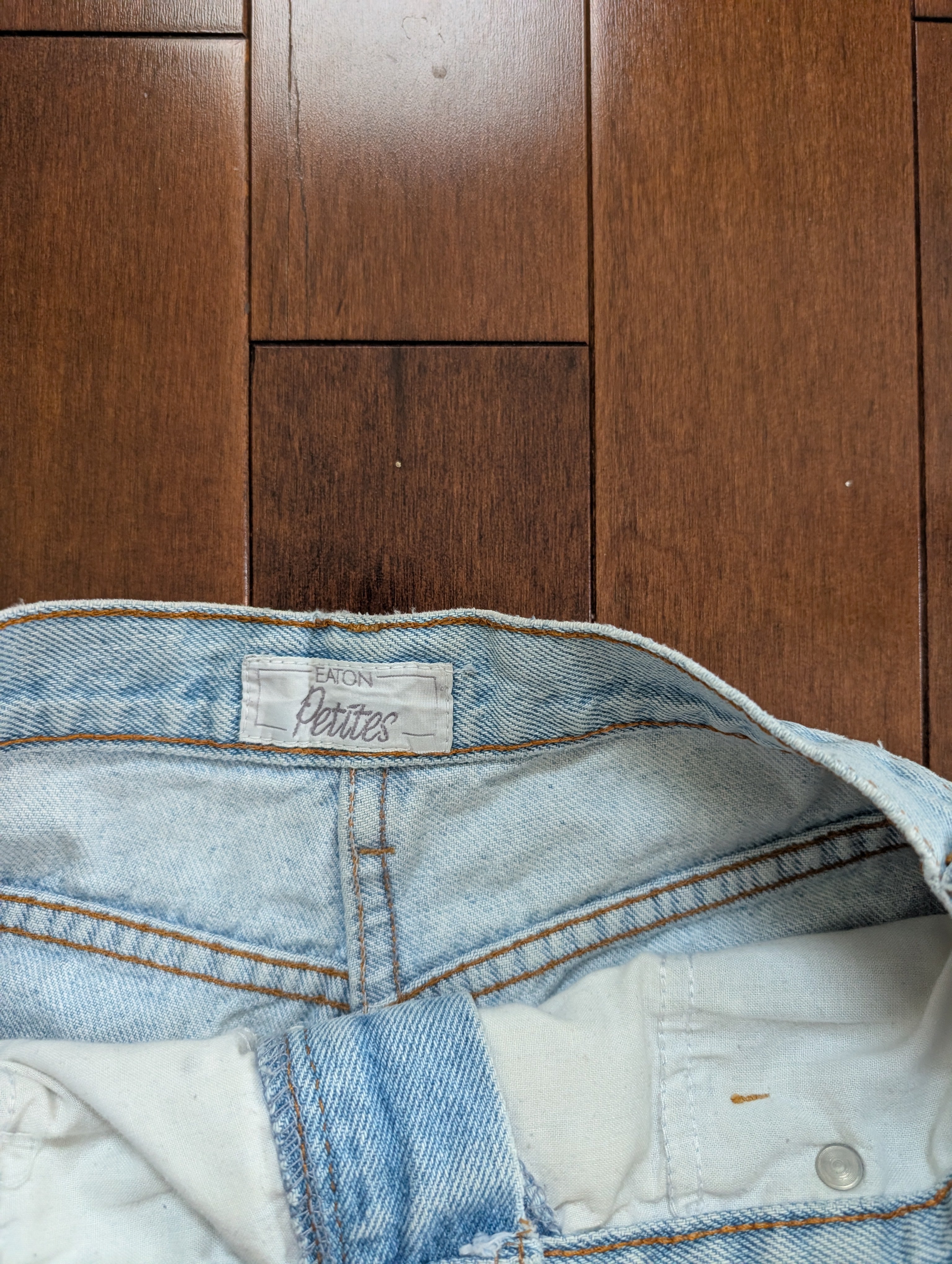 SUPER SHORT VINTAGE JEAN SHORTS