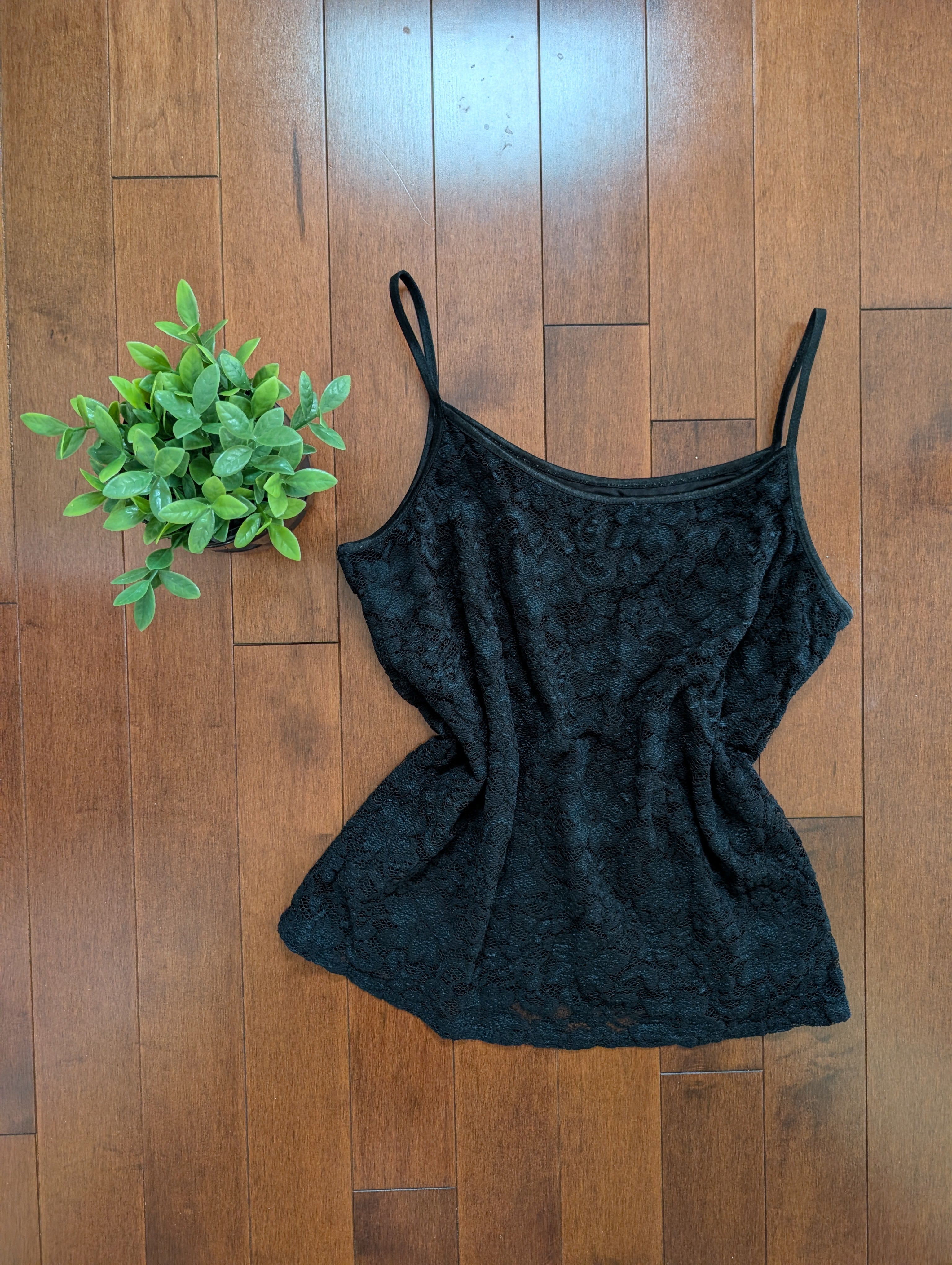 90s LACEY CAMI VINTAGE TANK TOP
