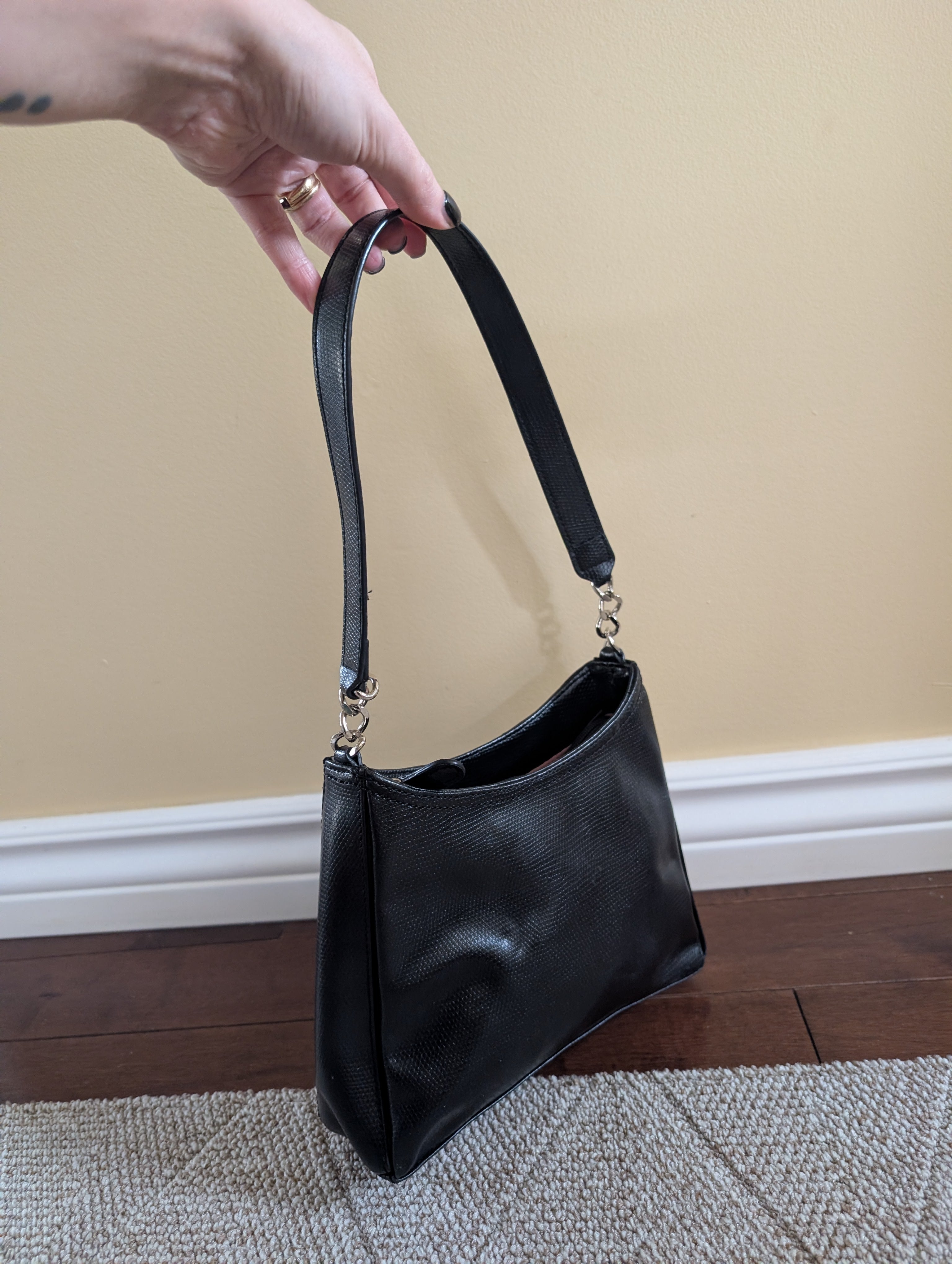 BASIC BLACK VINTAGE Y2K SHOULDER BAG