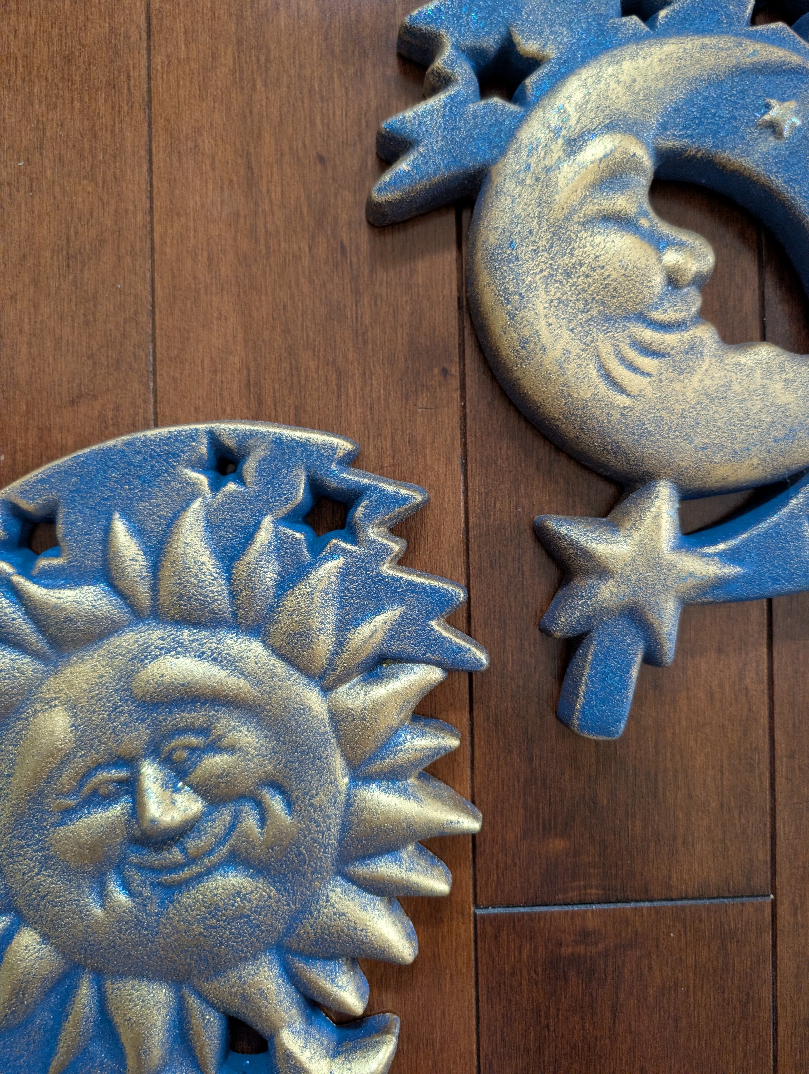 CELESTIAL MOON & SUN CERAMIC VINTAGE WALL HANGING DECOR