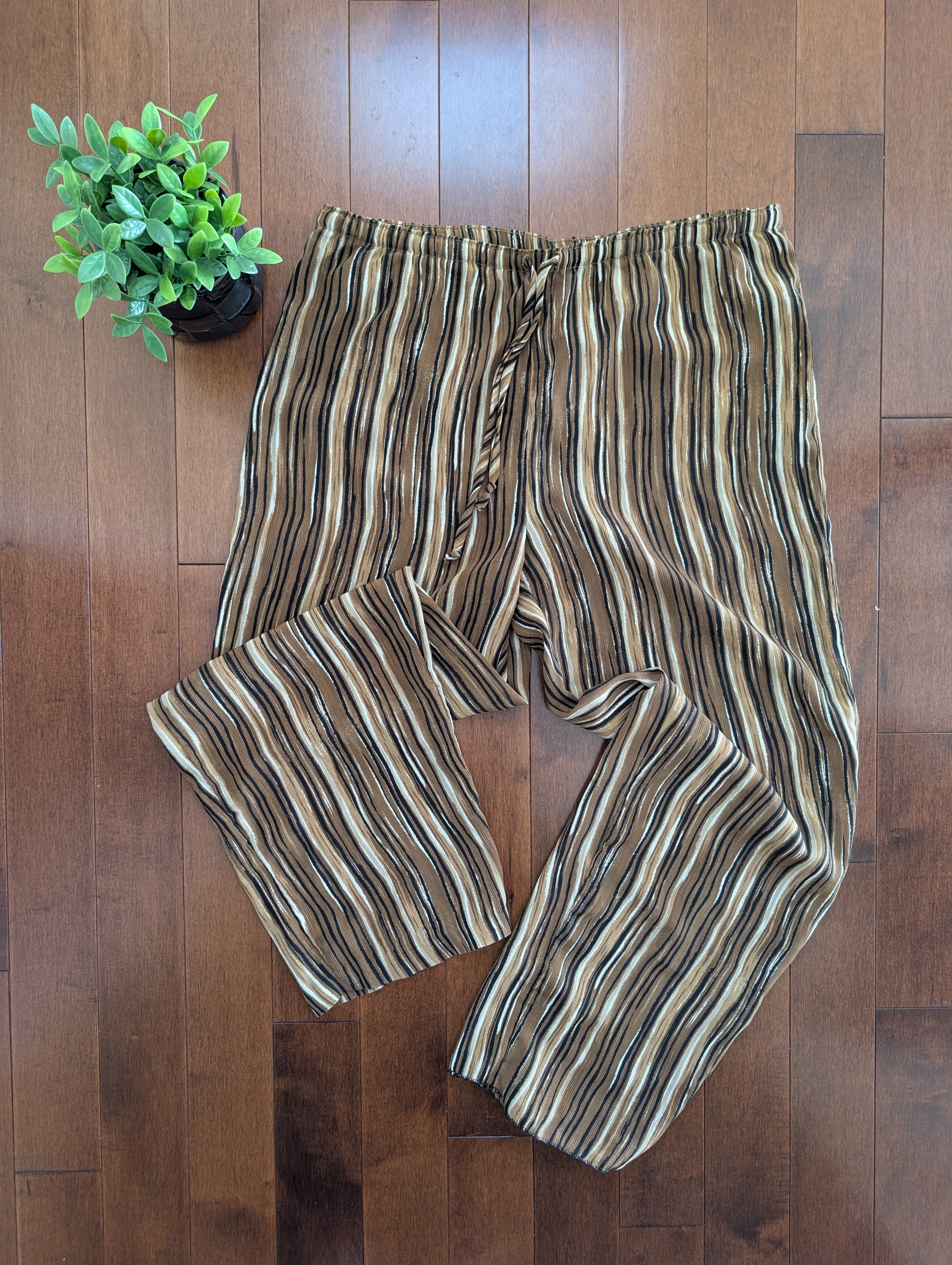 NEUTRAL STRIPE VINTAGE PALAZZO PANTS