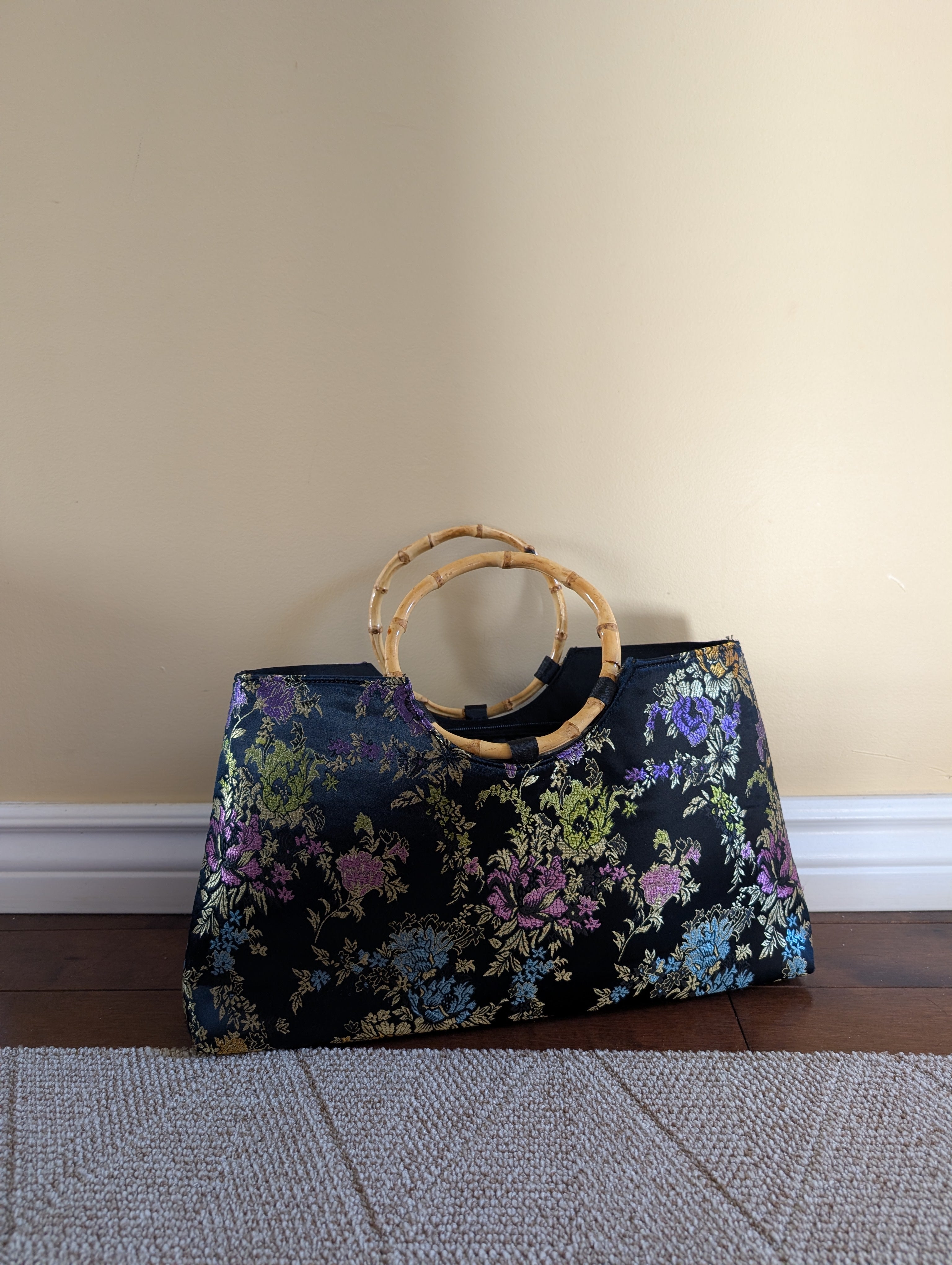 SATIN FLORAL BAMBOO HANDLE VINTAGE PURSE