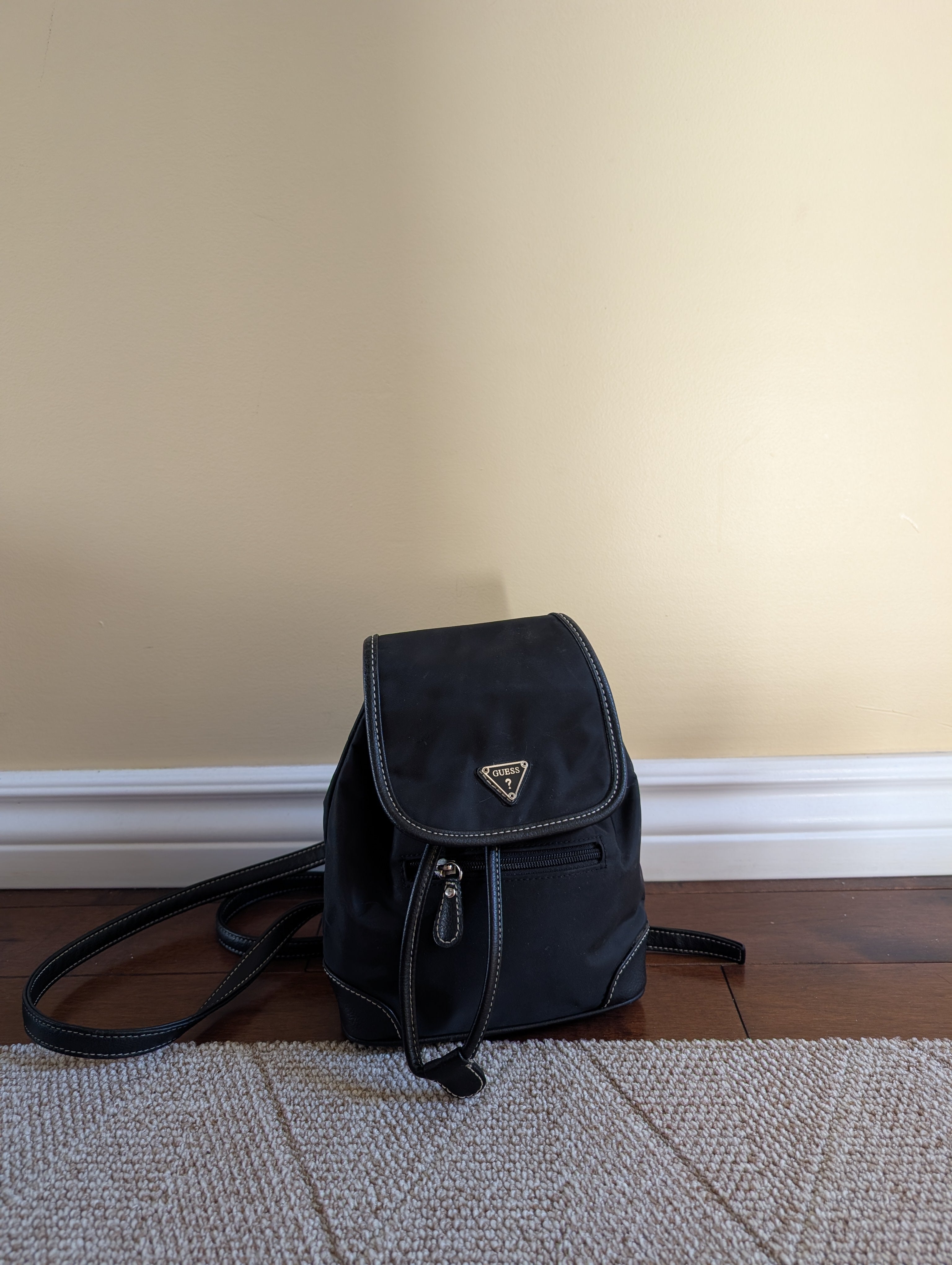 GUESS VINTAGE Y2K BLACK NYLON MINI BACKPACK
