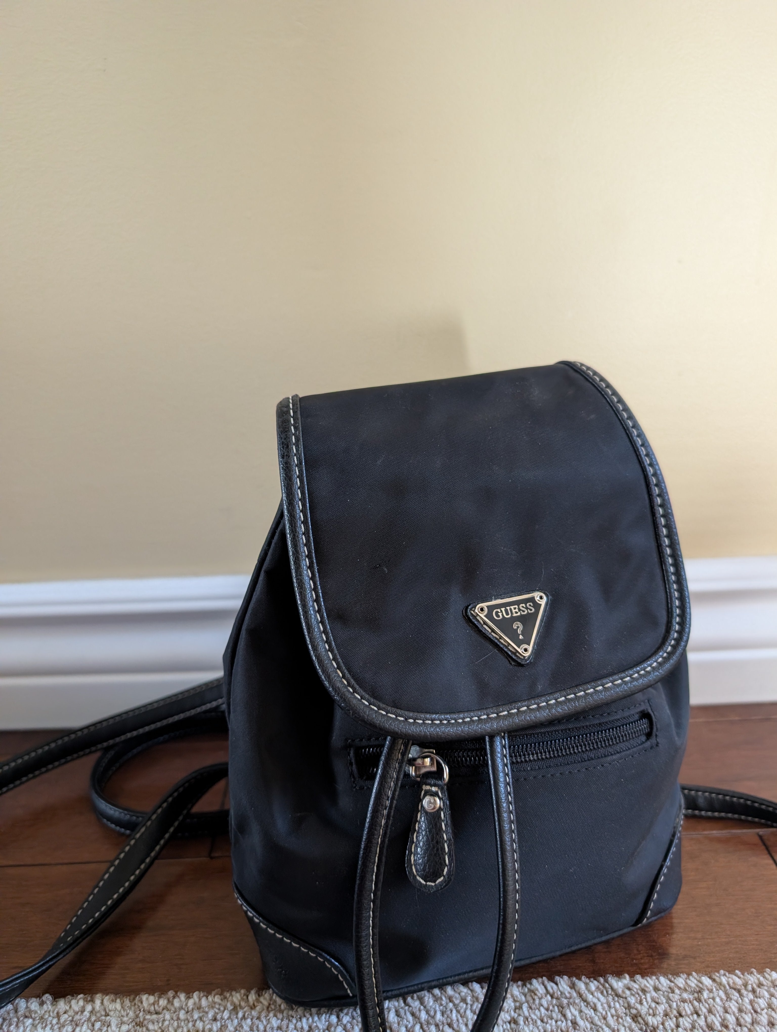 GUESS VINTAGE Y2K BLACK NYLON MINI BACKPACK