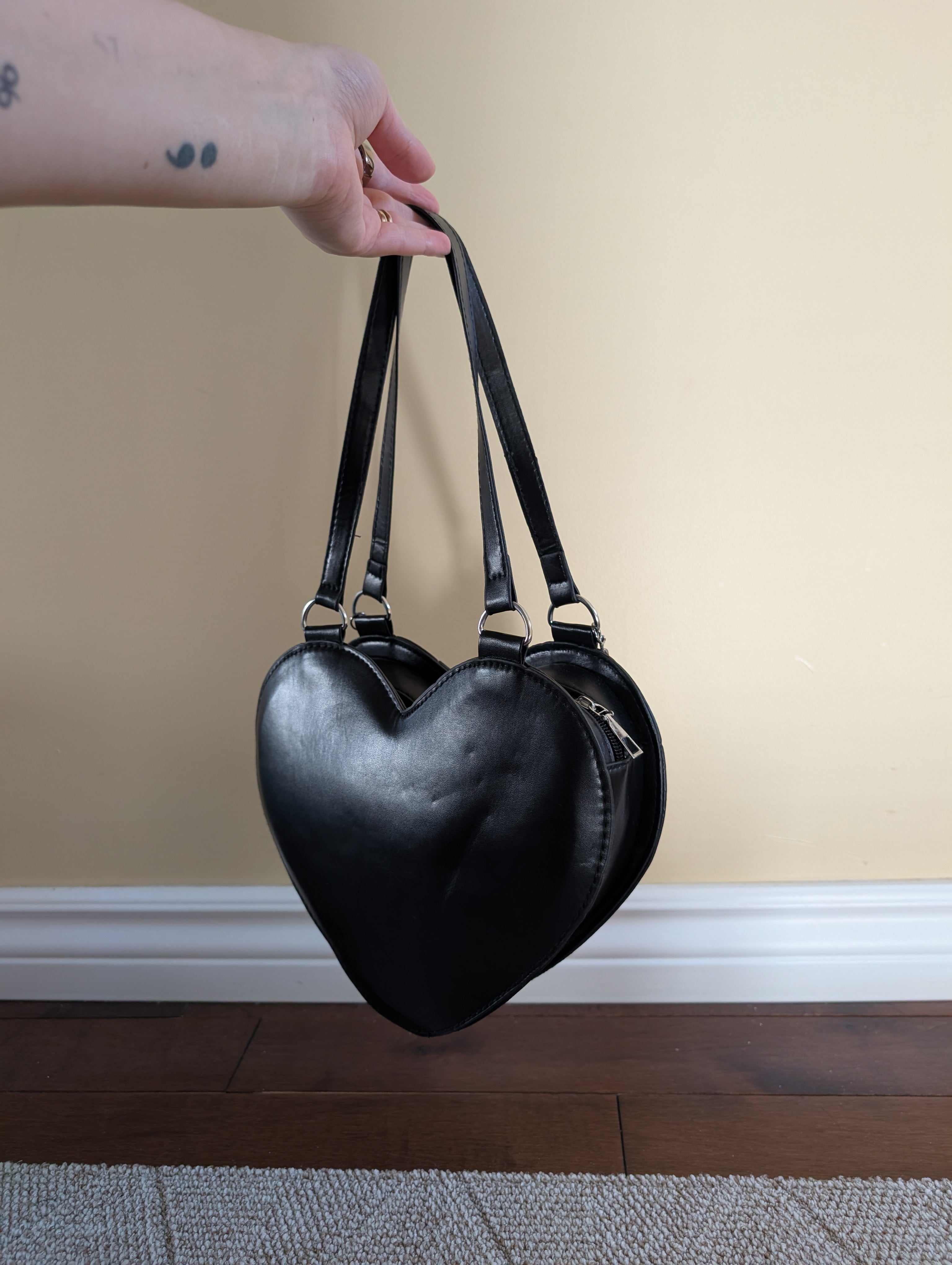 PUNK GOTH VINTAGE Y2K HEART SHAPED SHOULDER BAG