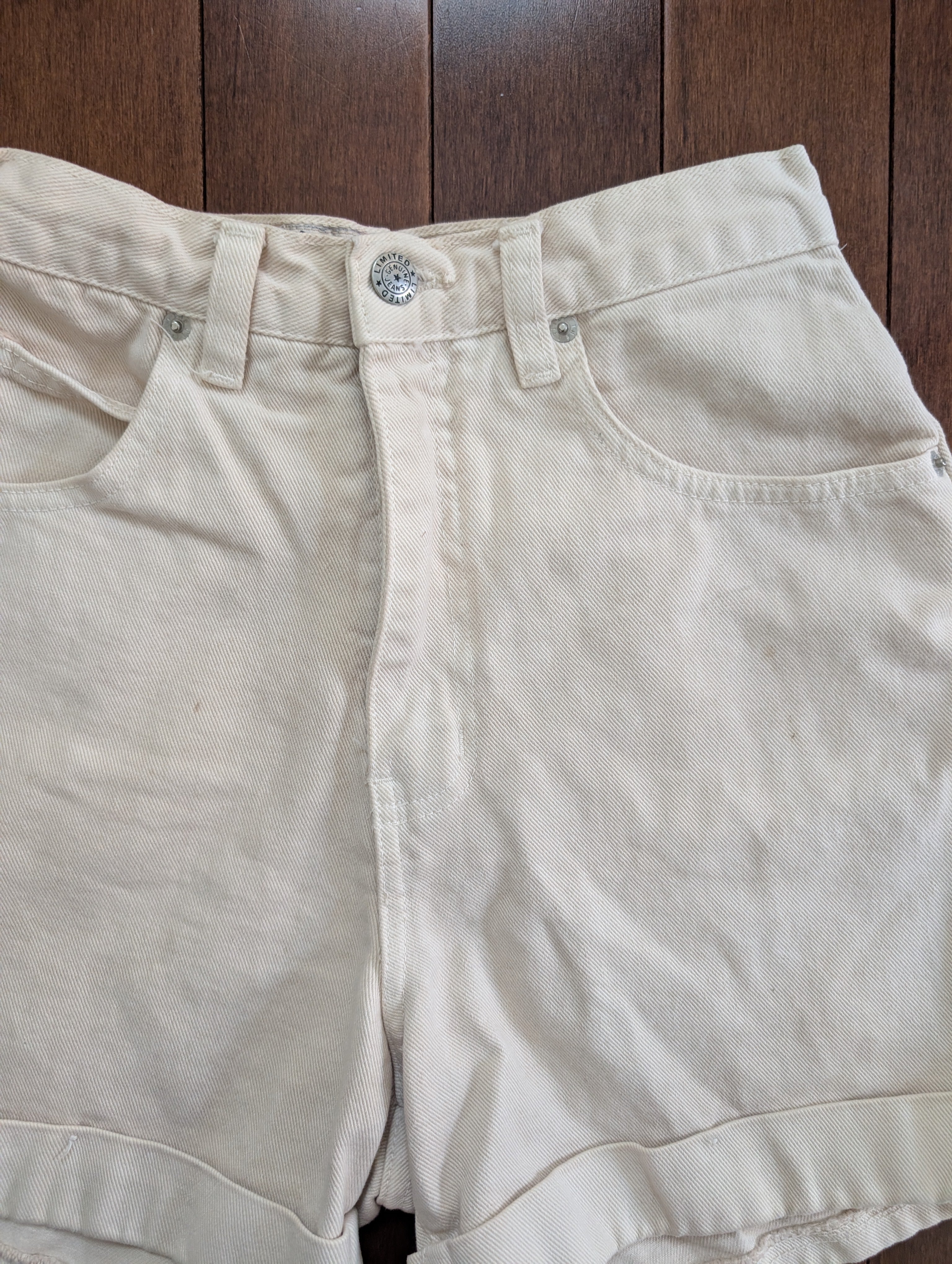 NEUTRAL BEIGE VINTAGE 90s JEAN SHORTS