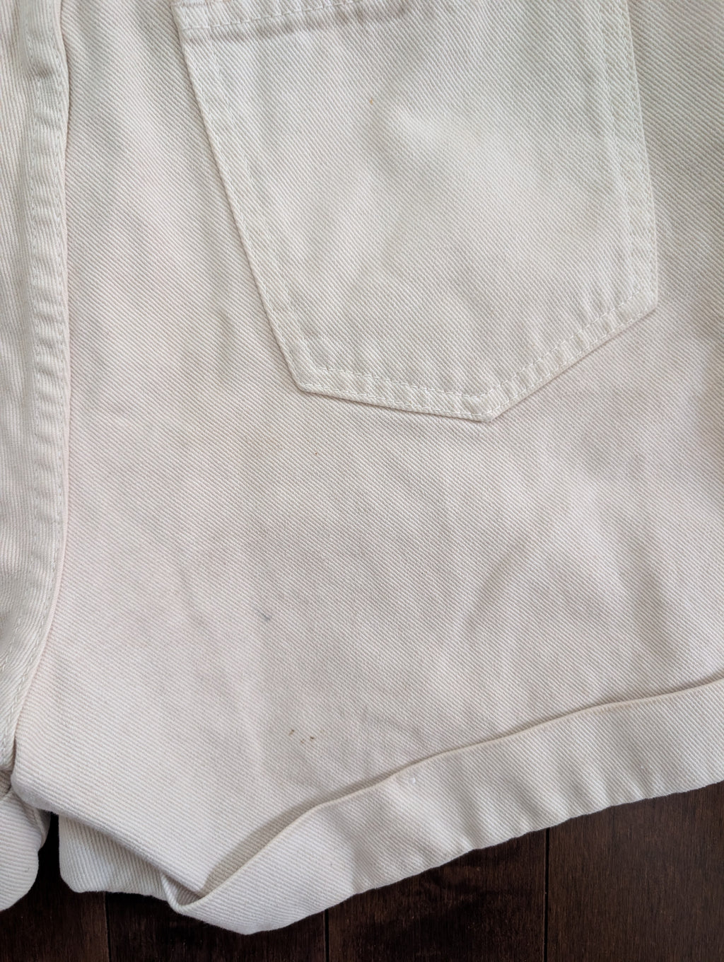 NEUTRAL BEIGE VINTAGE 90s JEAN SHORTS