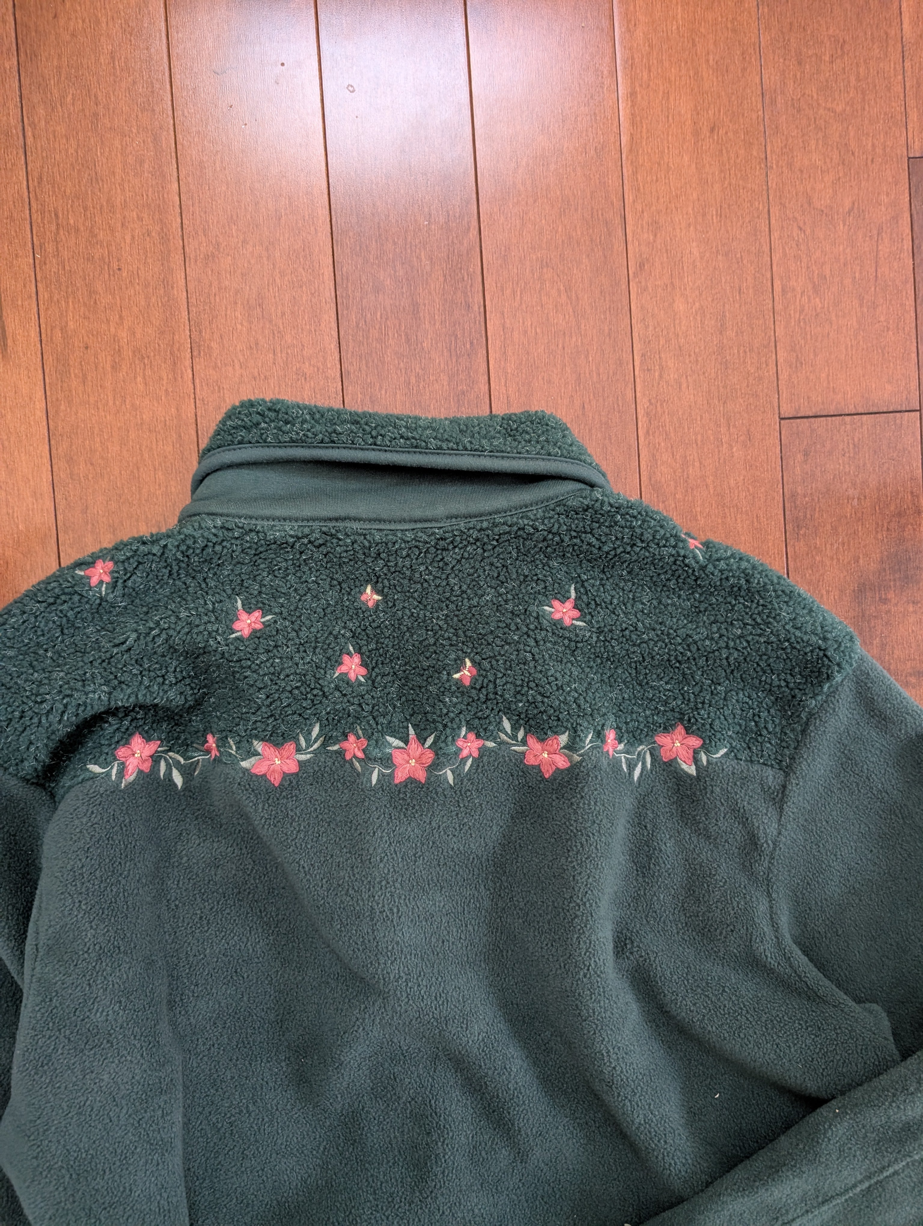 FLORAL FLEECE DETAIL VINTAGE BUTTON UP SWEATER