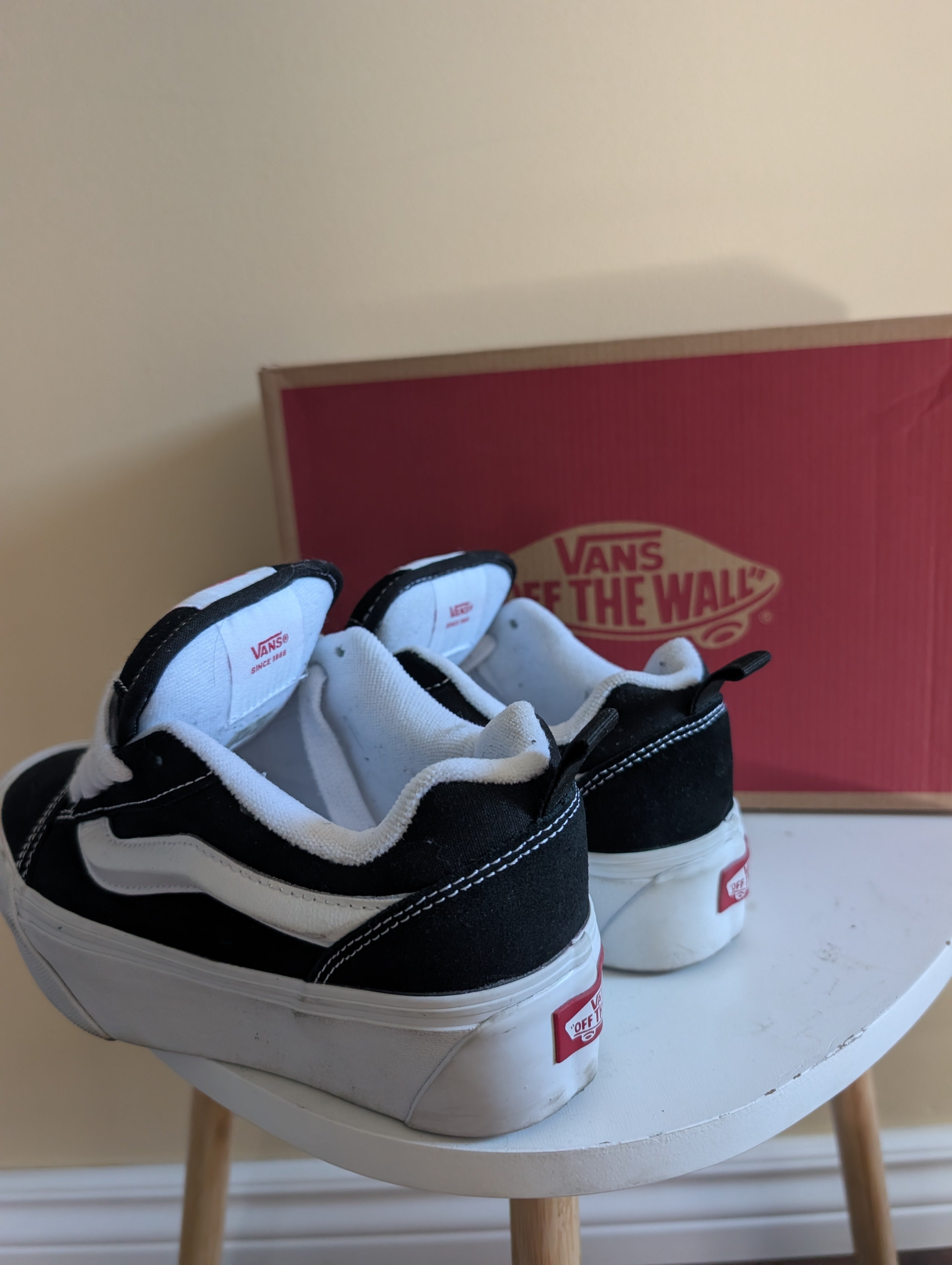 VANS KNU STACK SNEAKERS