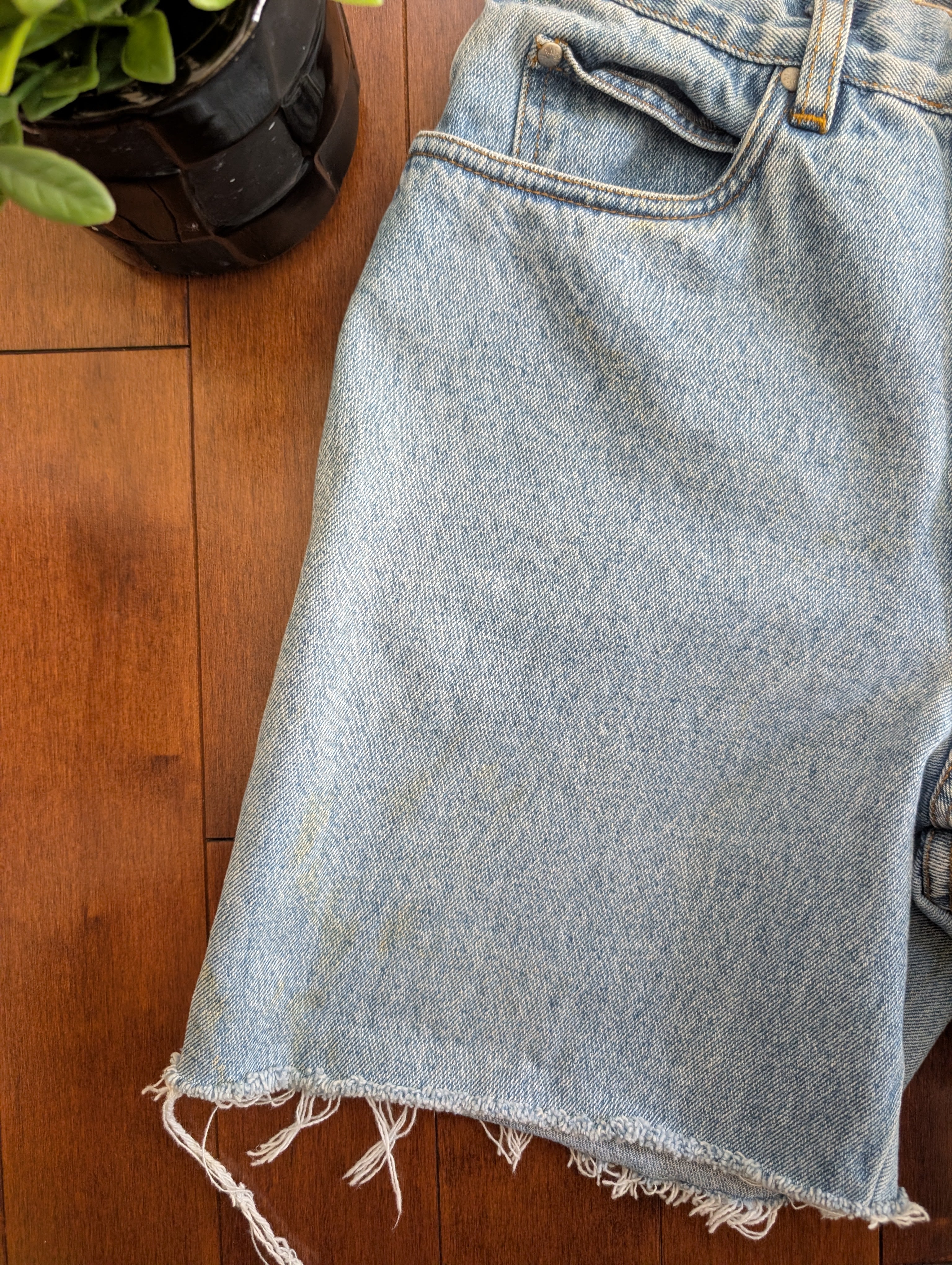 BILL BLASS SAMPLE MADE VINTAGE JEAN SHORTS
