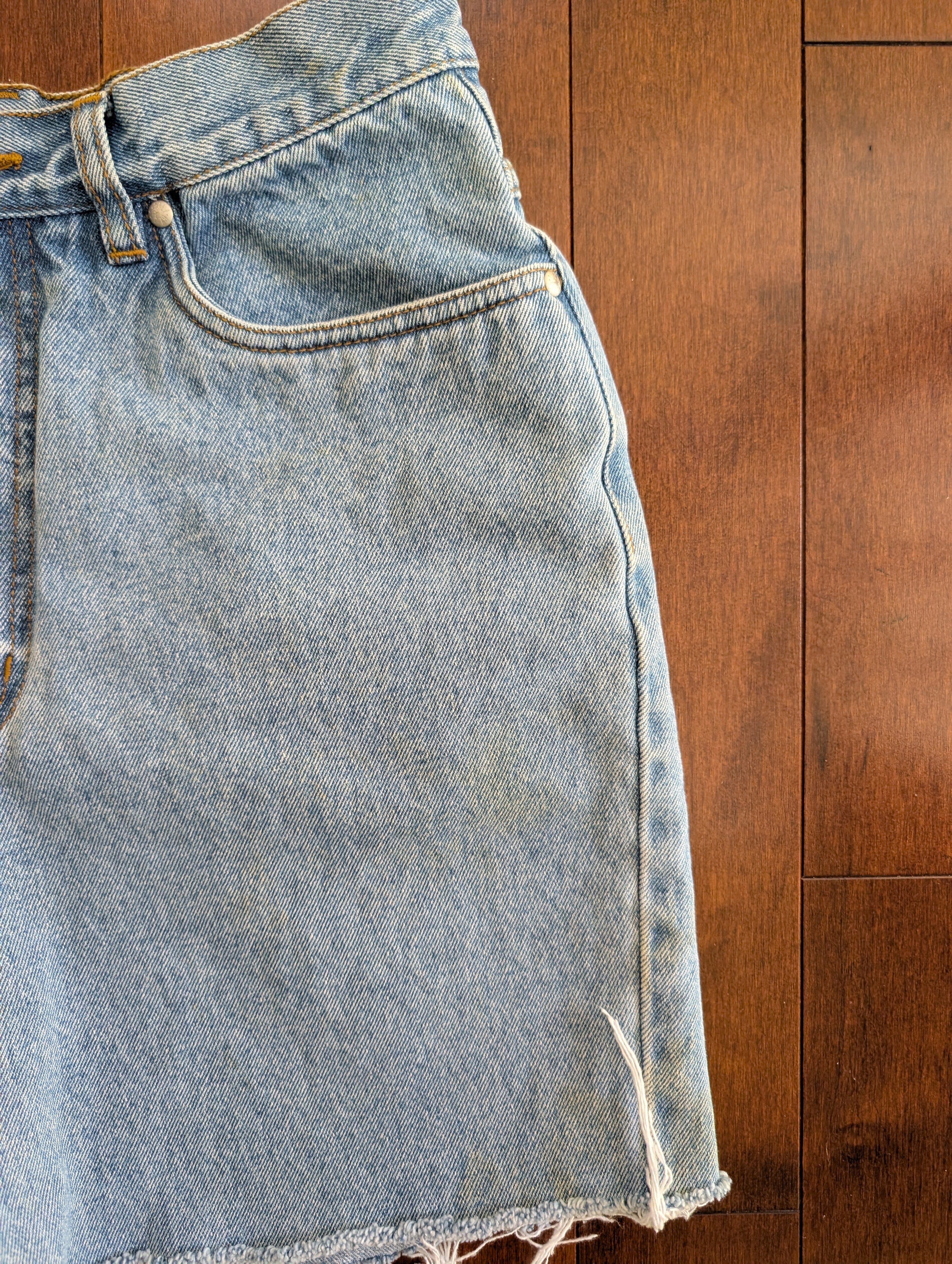 BILL BLASS SAMPLE MADE VINTAGE JEAN SHORTS