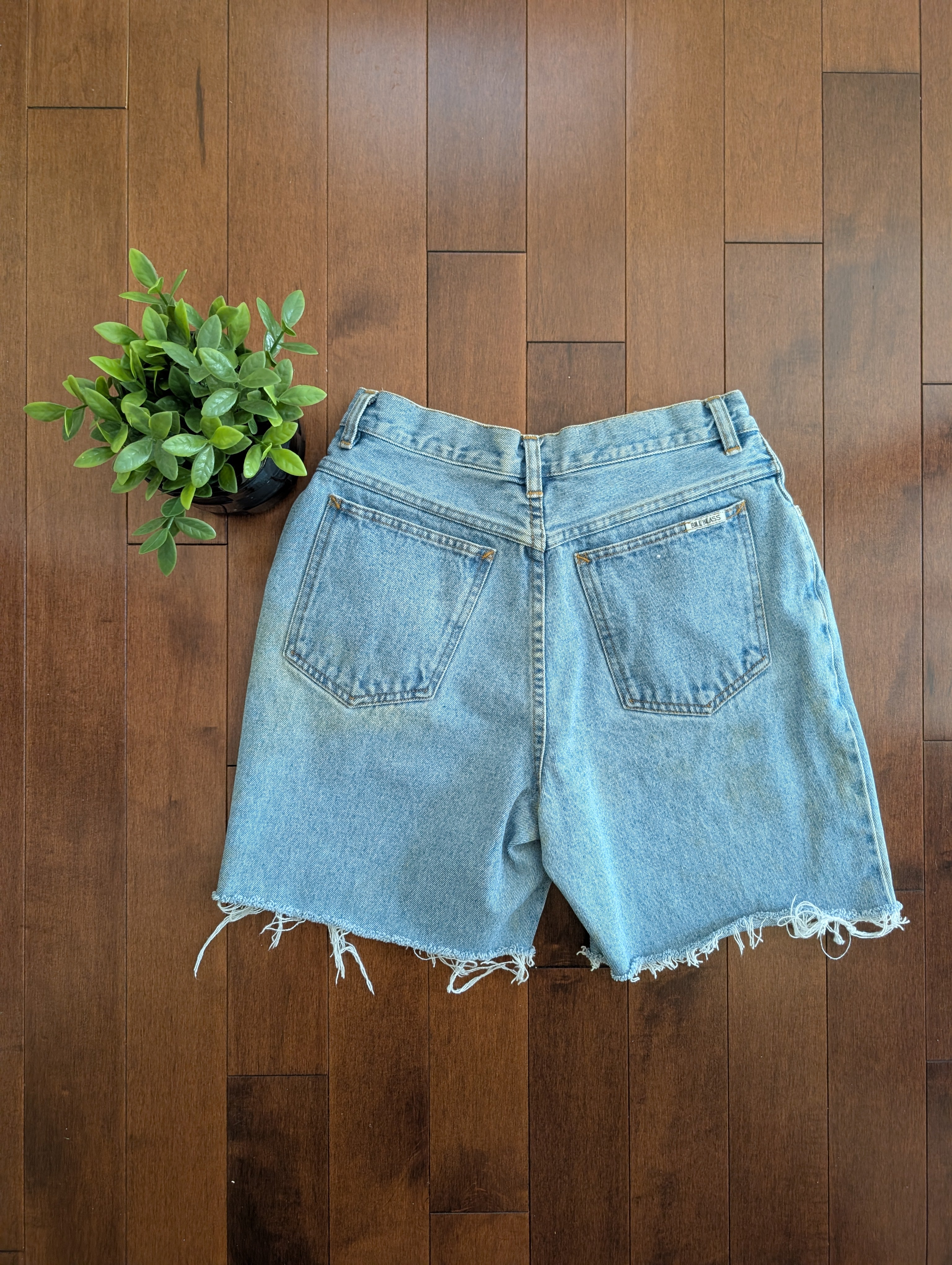 BILL BLASS SAMPLE MADE VINTAGE JEAN SHORTS