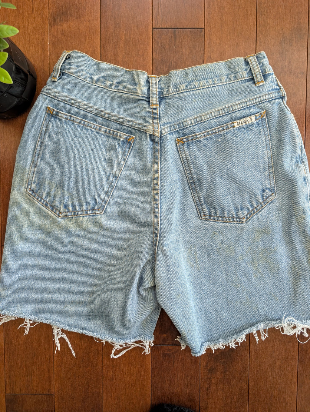 BILL BLASS SAMPLE MADE VINTAGE JEAN SHORTS