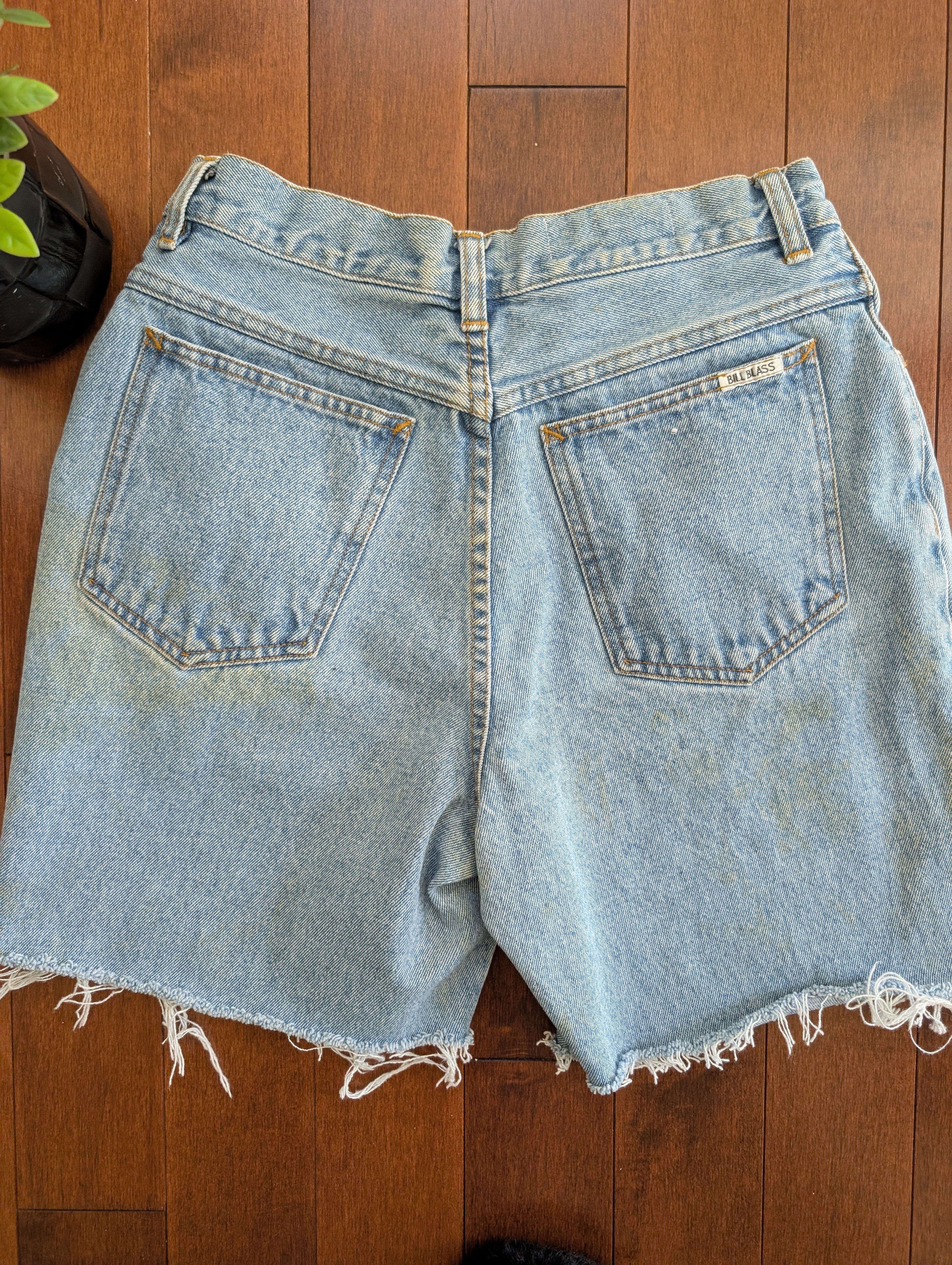 BILL BLASS SAMPLE MADE VINTAGE JEAN SHORTS