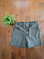 FADED BLACK VINTAGE JEAN SHORTS