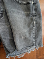 725 FADED BLACK VINTAGE JEAN SHORTS