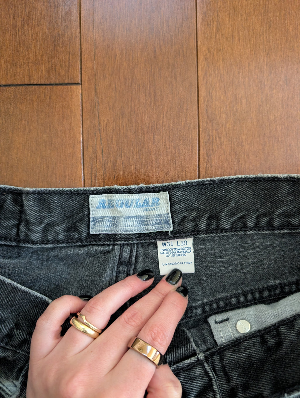 90s BLACK WASHED VINTAGE JEAN SHORTS