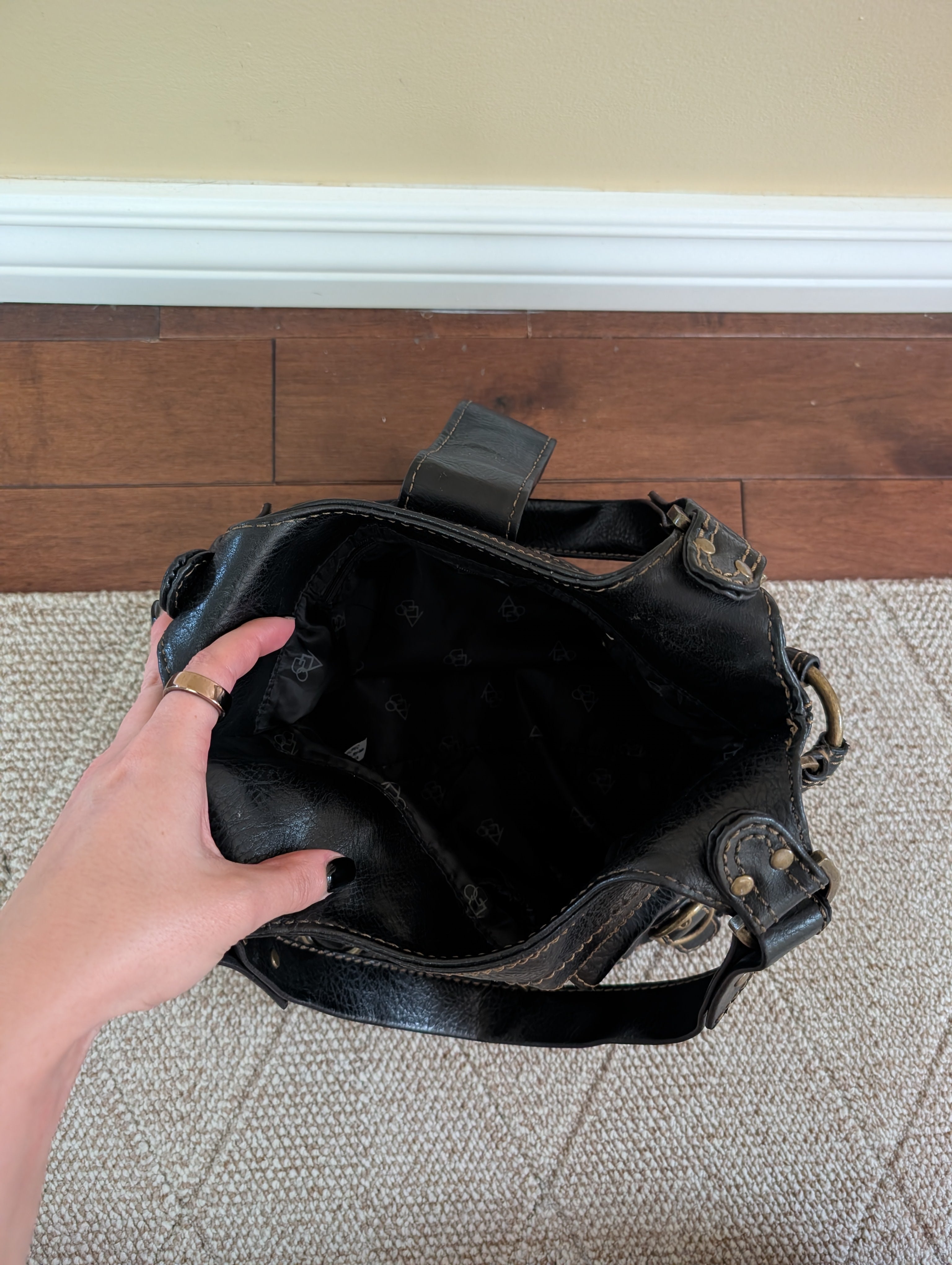 ALDO Y2K VINTAGE BUCKLE DETAIL SHOULDER BAG