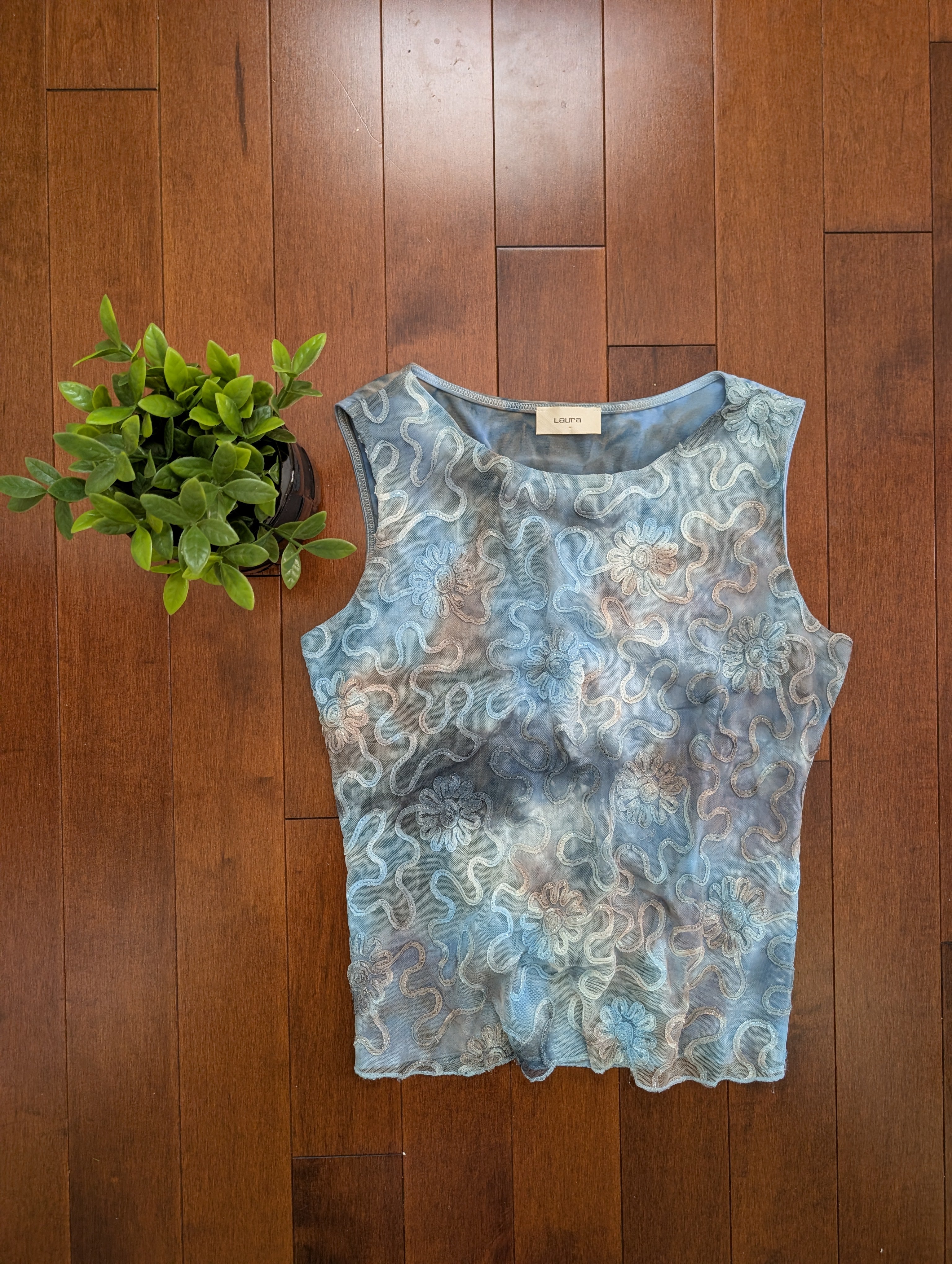 FLORAL DETAIL Y2K VINTAGE TANK TOP