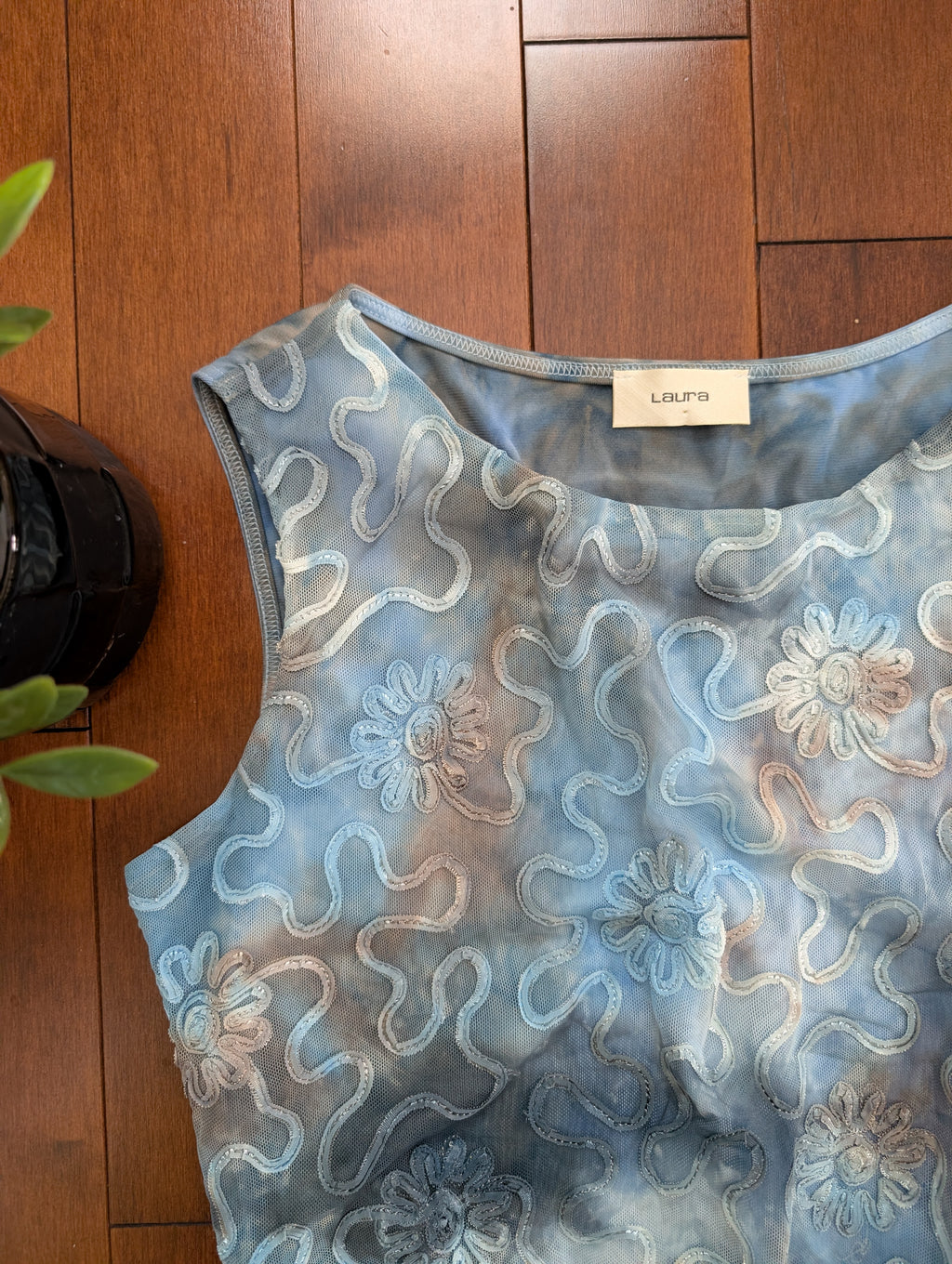 FLORAL DETAIL Y2K VINTAGE TANK TOP