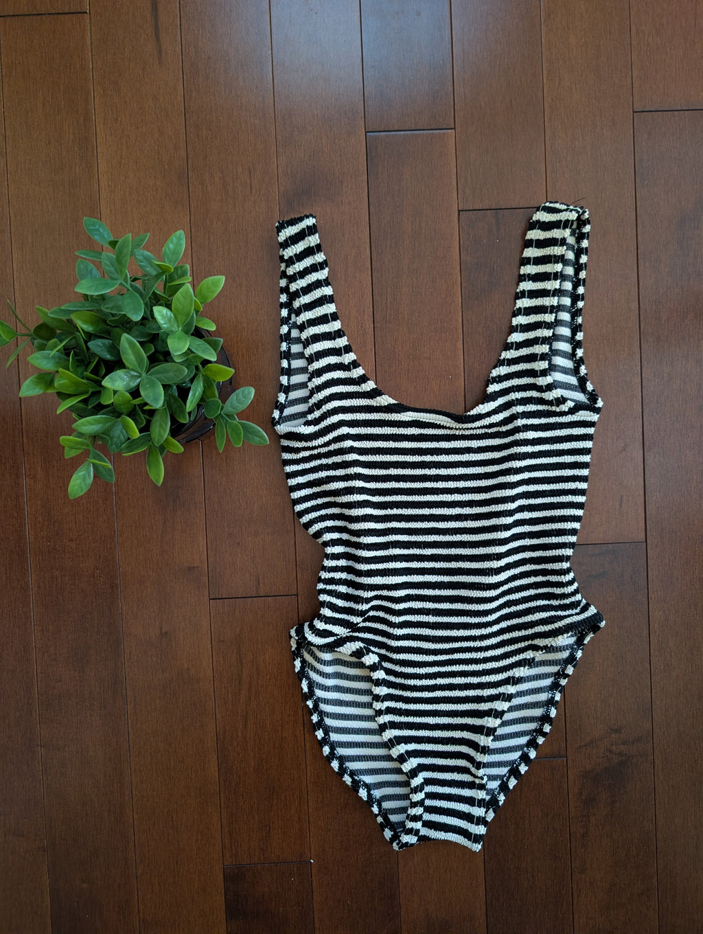 CROCHET KNIT VINTAGE 90s STRIPED SWIMSUIT