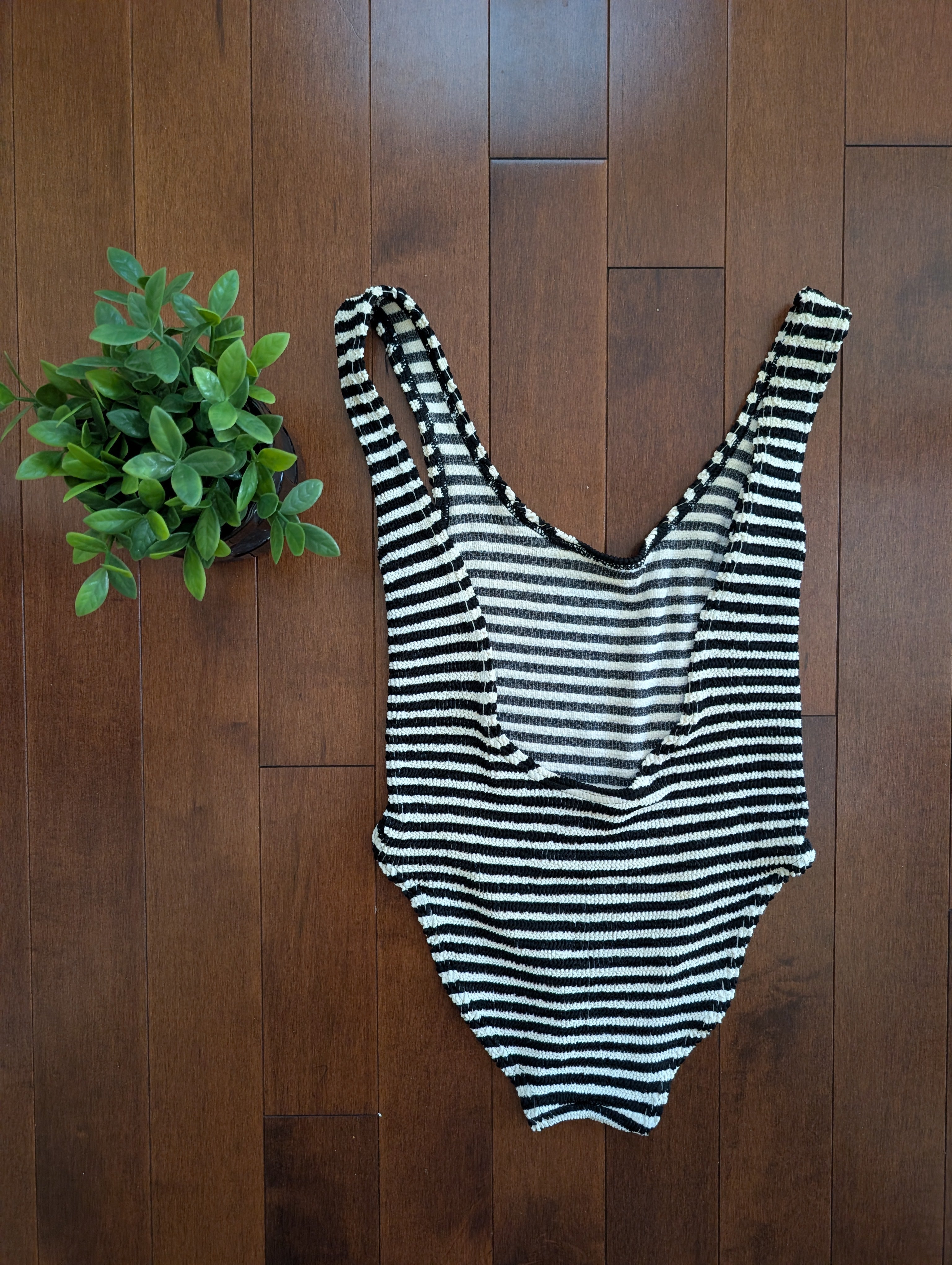 CROCHET KNIT VINTAGE 90s STRIPED SWIMSUIT