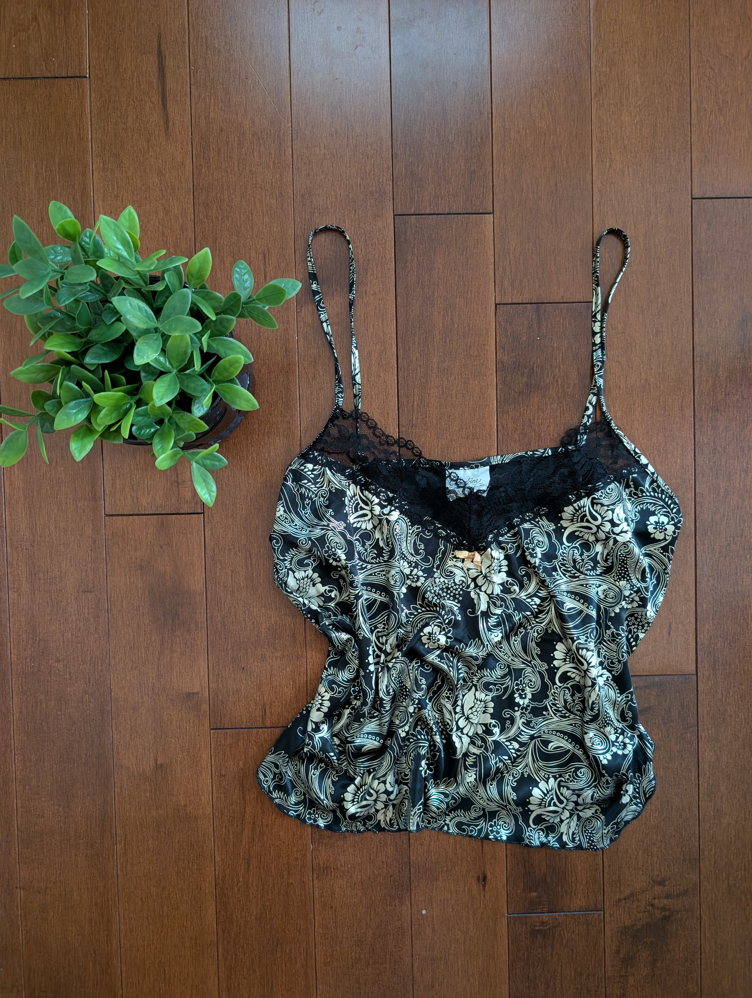 90s GOLD PAISLEY PRINT VINTAGE SATIN TANK TOP