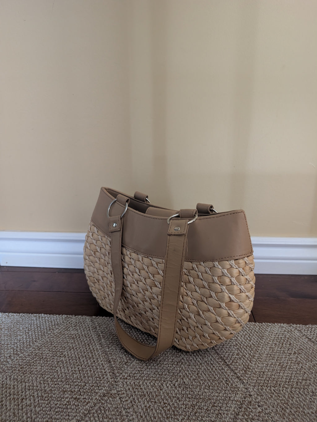 BEACHY WICKER VINTAGE Y2K SHOULDER BAG