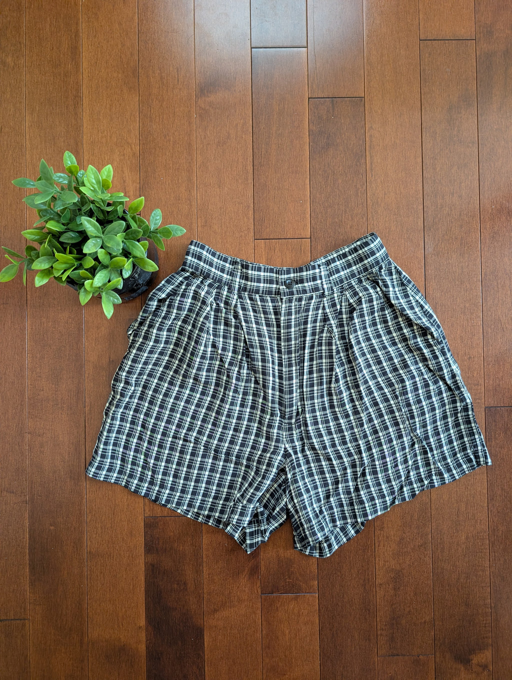 90s CLUB MONACO RAYON GINGHAM SHORTS