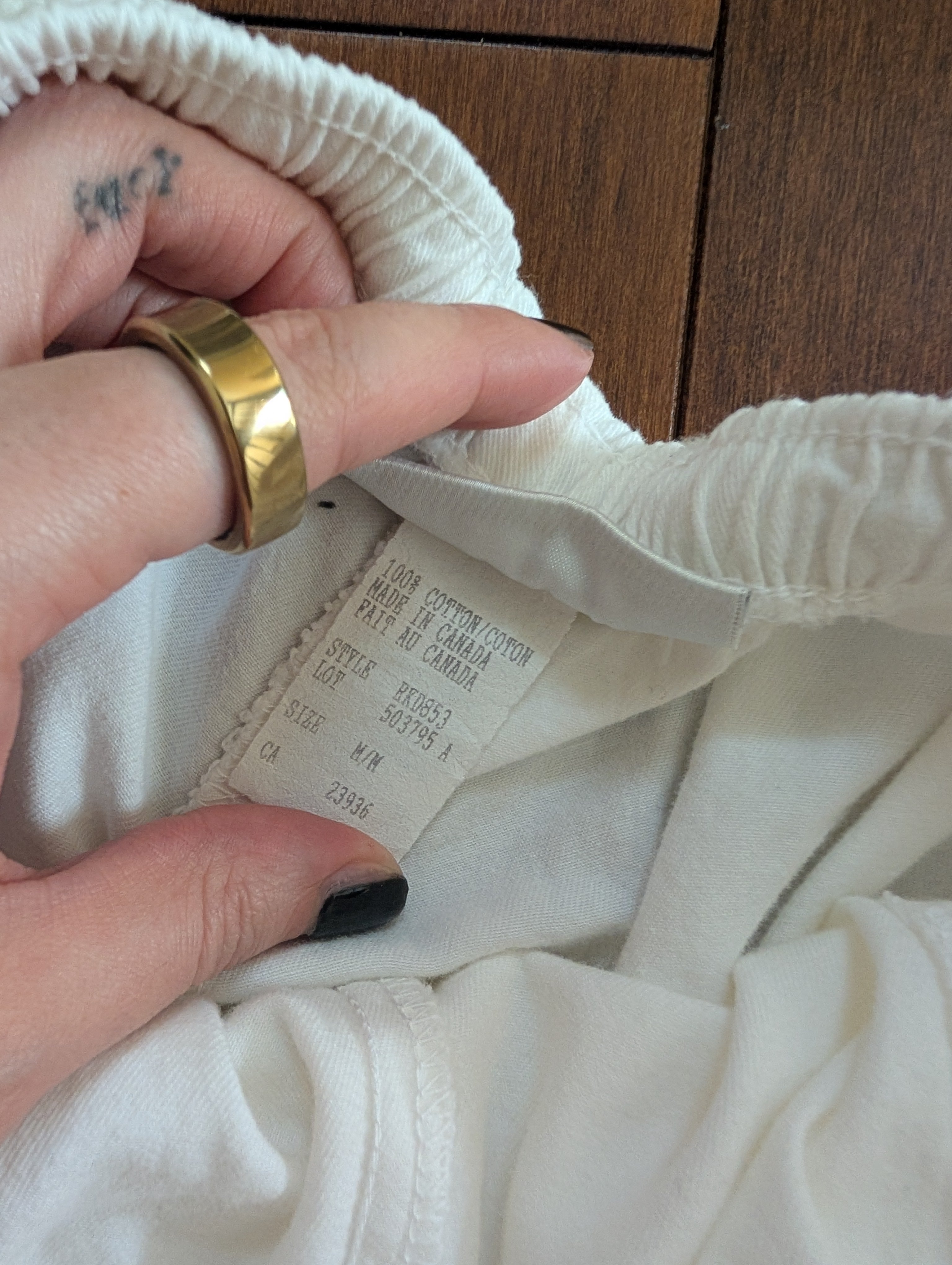 90s WHITE COTTON FLOWY BEACH SHORTS