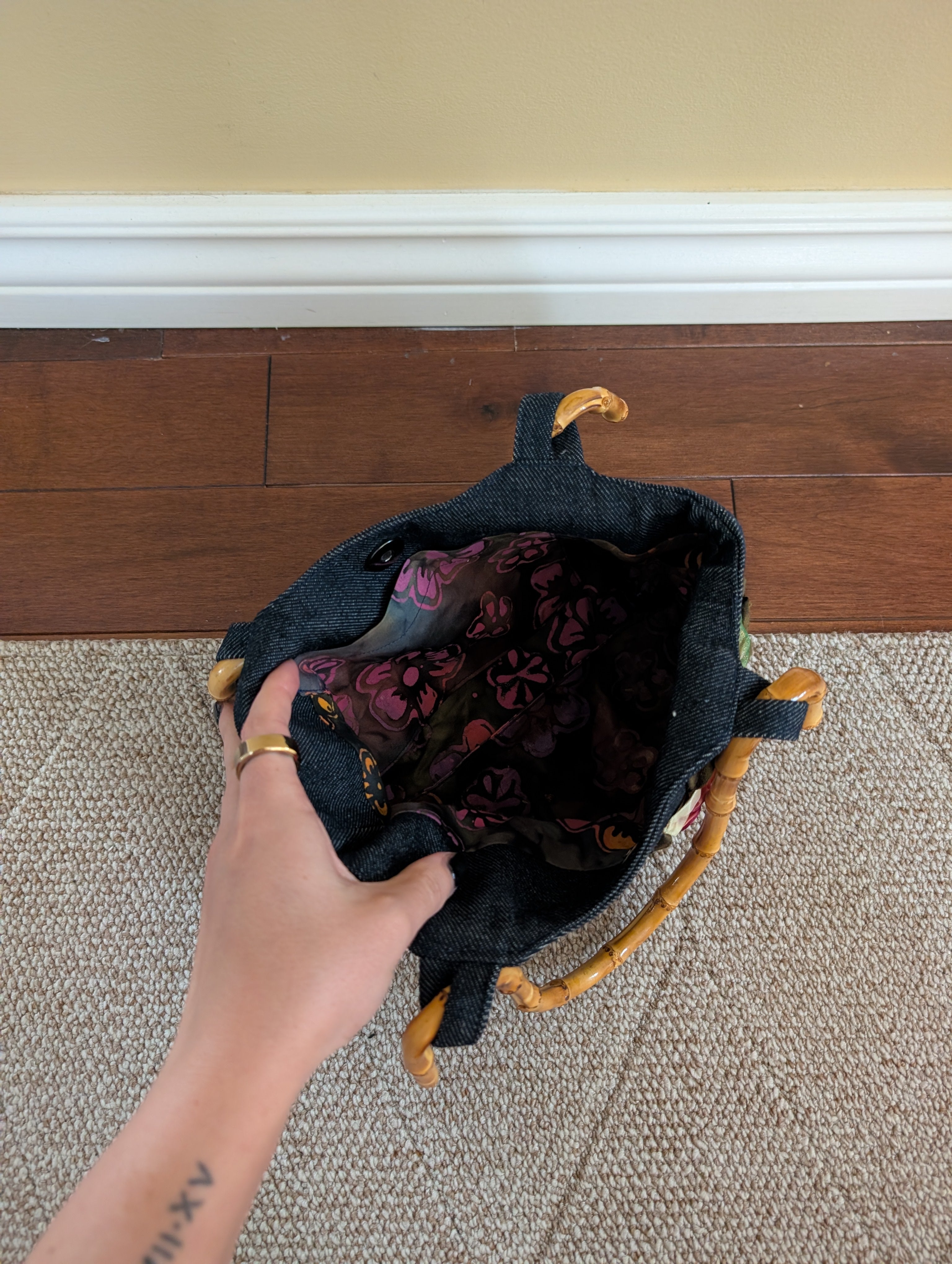 3D FLORAL DETAIL Y2K BAMBOO HANDLE BAG